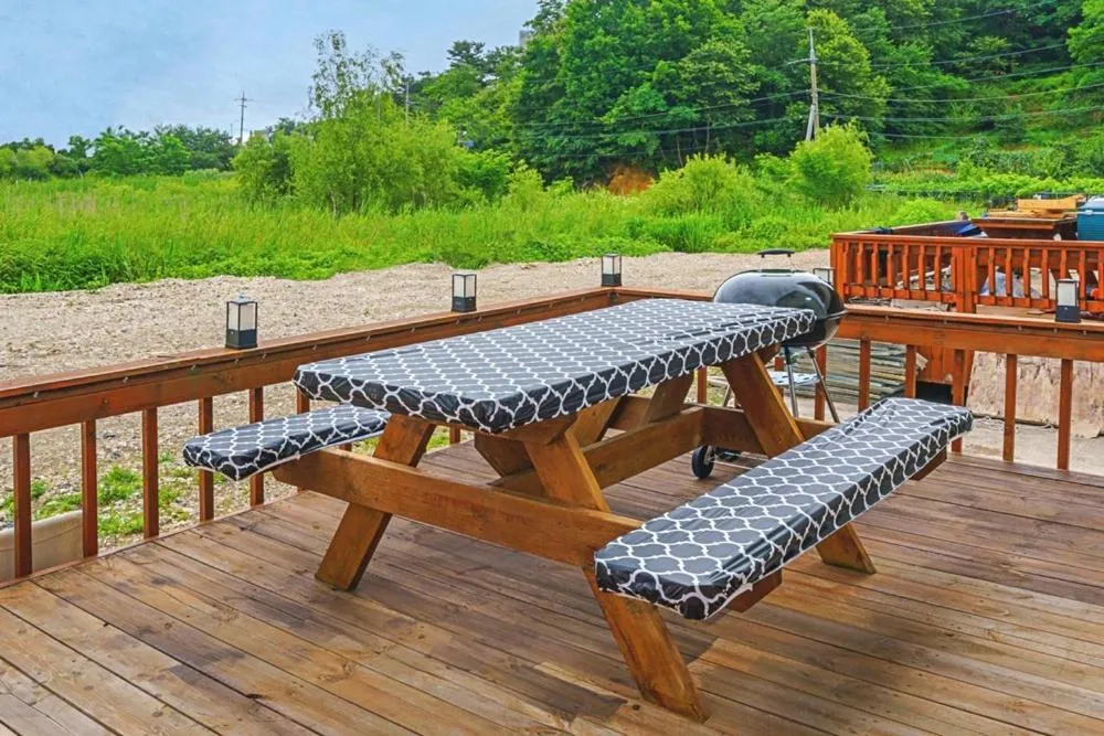 Gangneung Spring Private House