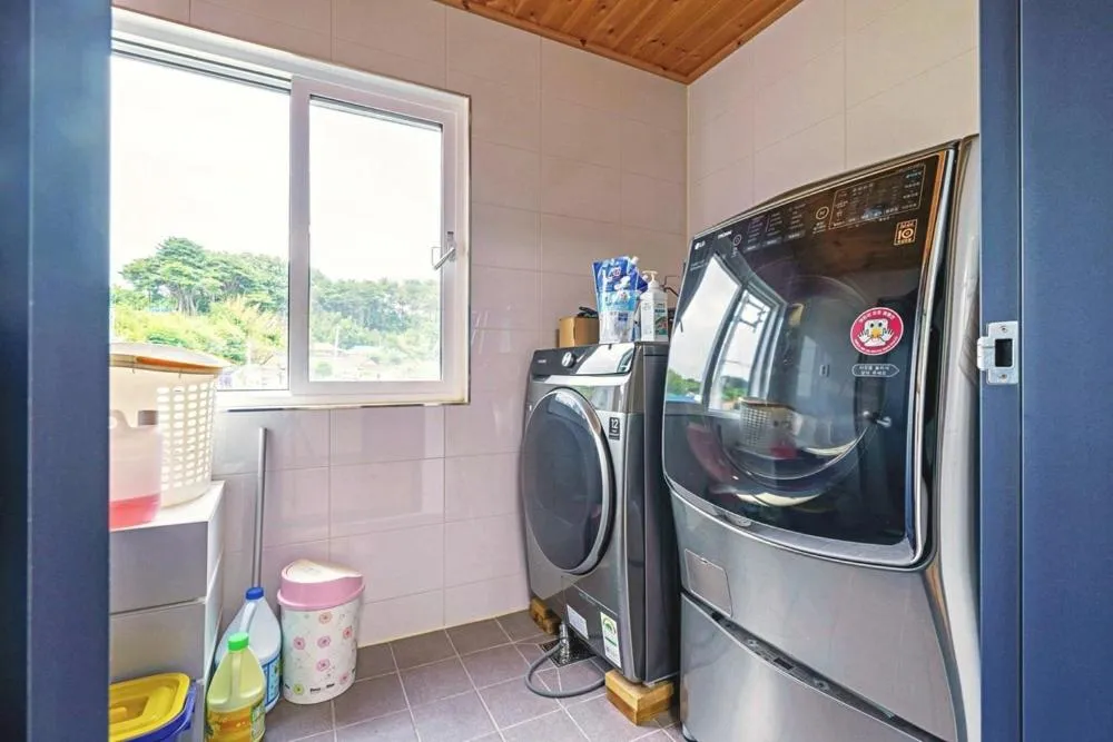 Gangneung Spring Private House