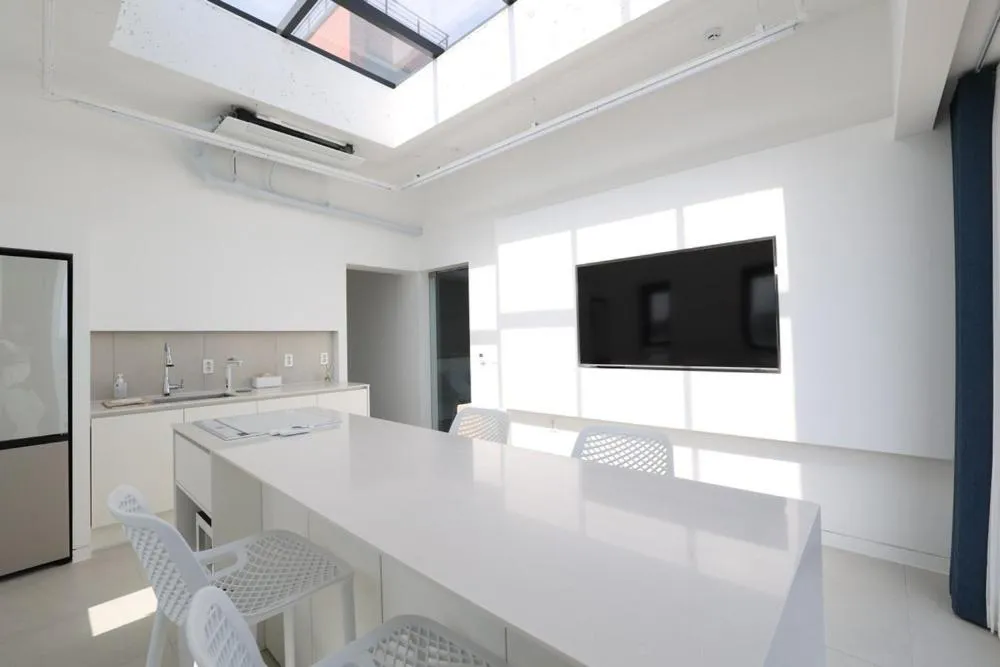 Pohang Case Poolvilla