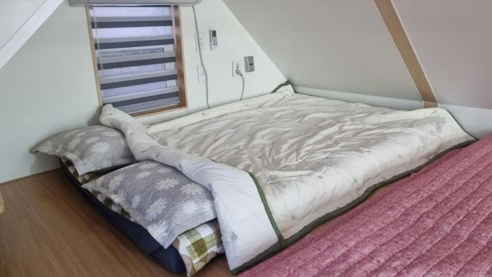 Bed in Yeosu Maru Pension
