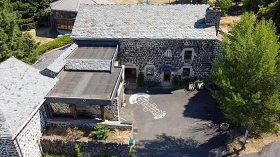 Property building in VVF Haute Loire Saint-Julien-Chapteuil