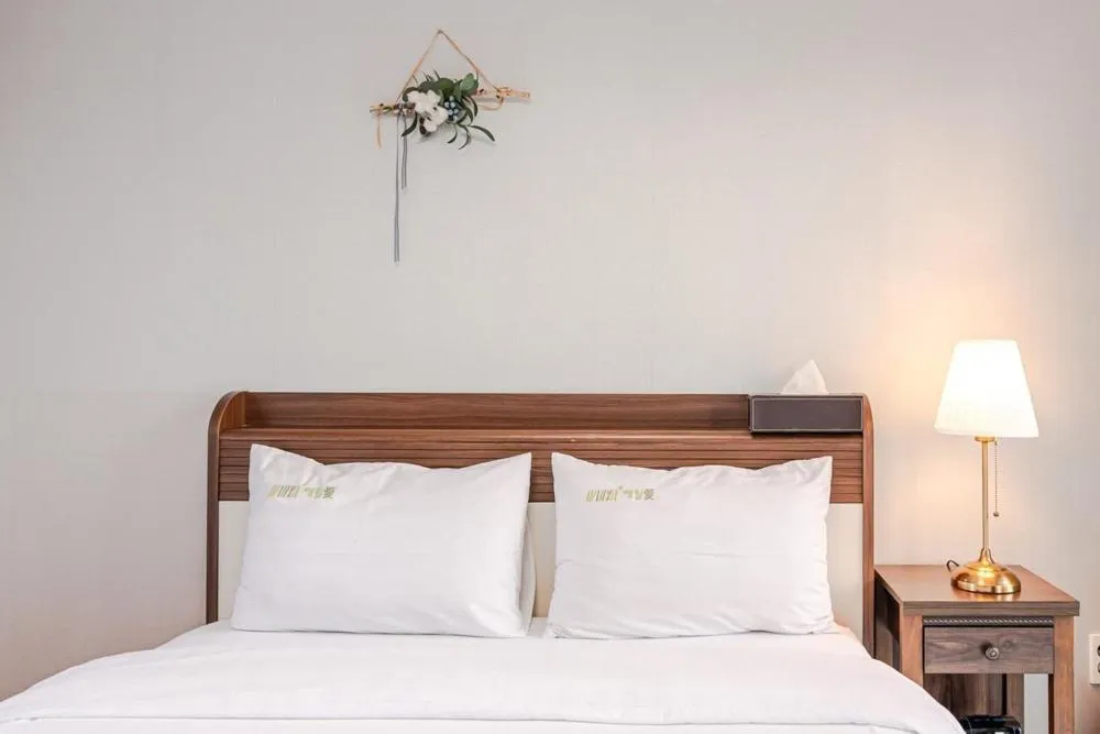 Bed in Jeju Aewolae Hyuyang Pension