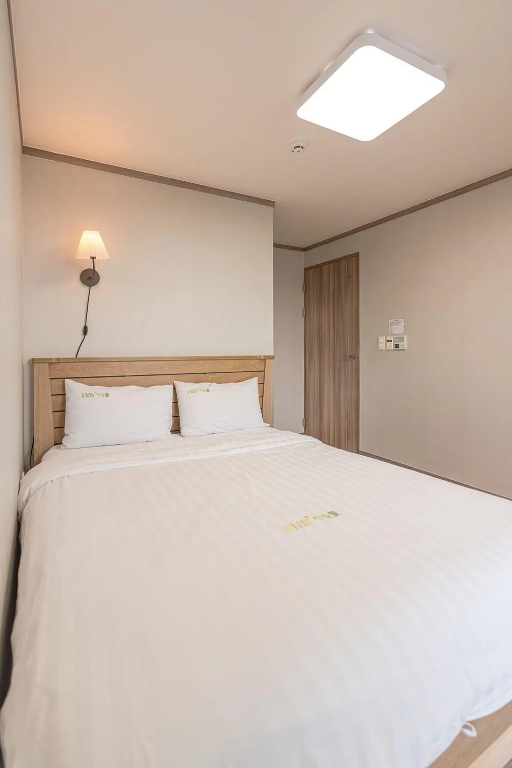 Bed in Jeju Aewolae Hyuyang Pension