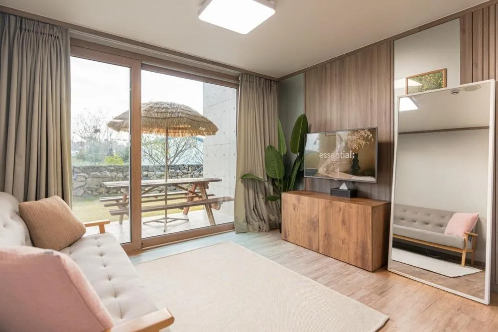 Bed in Jeju Aewolae Hyuyang Pension