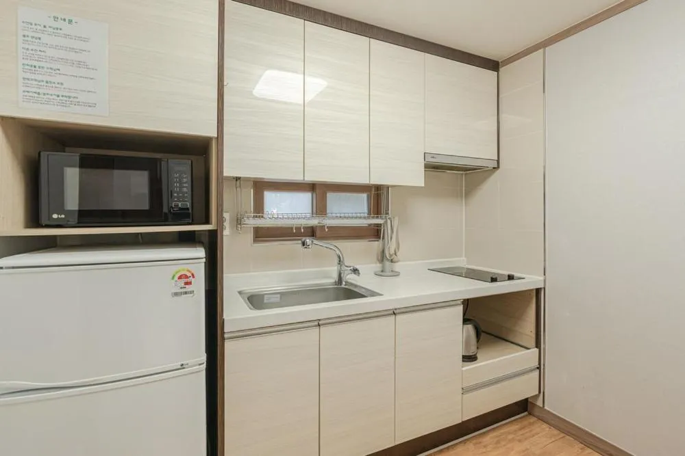 Jeju Aewolae Hyuyang Pension