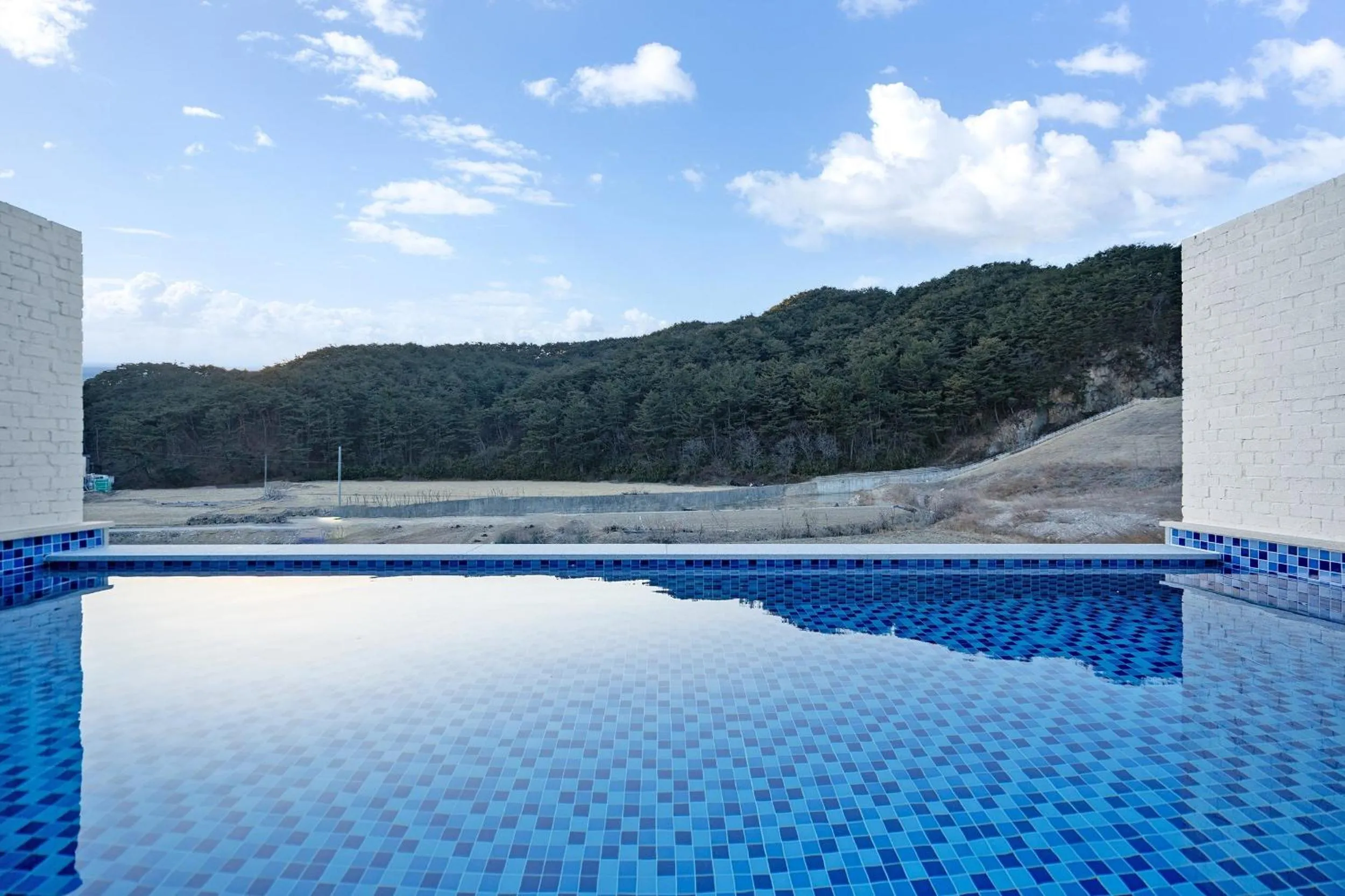 Gyeongju Edis Poolvilla