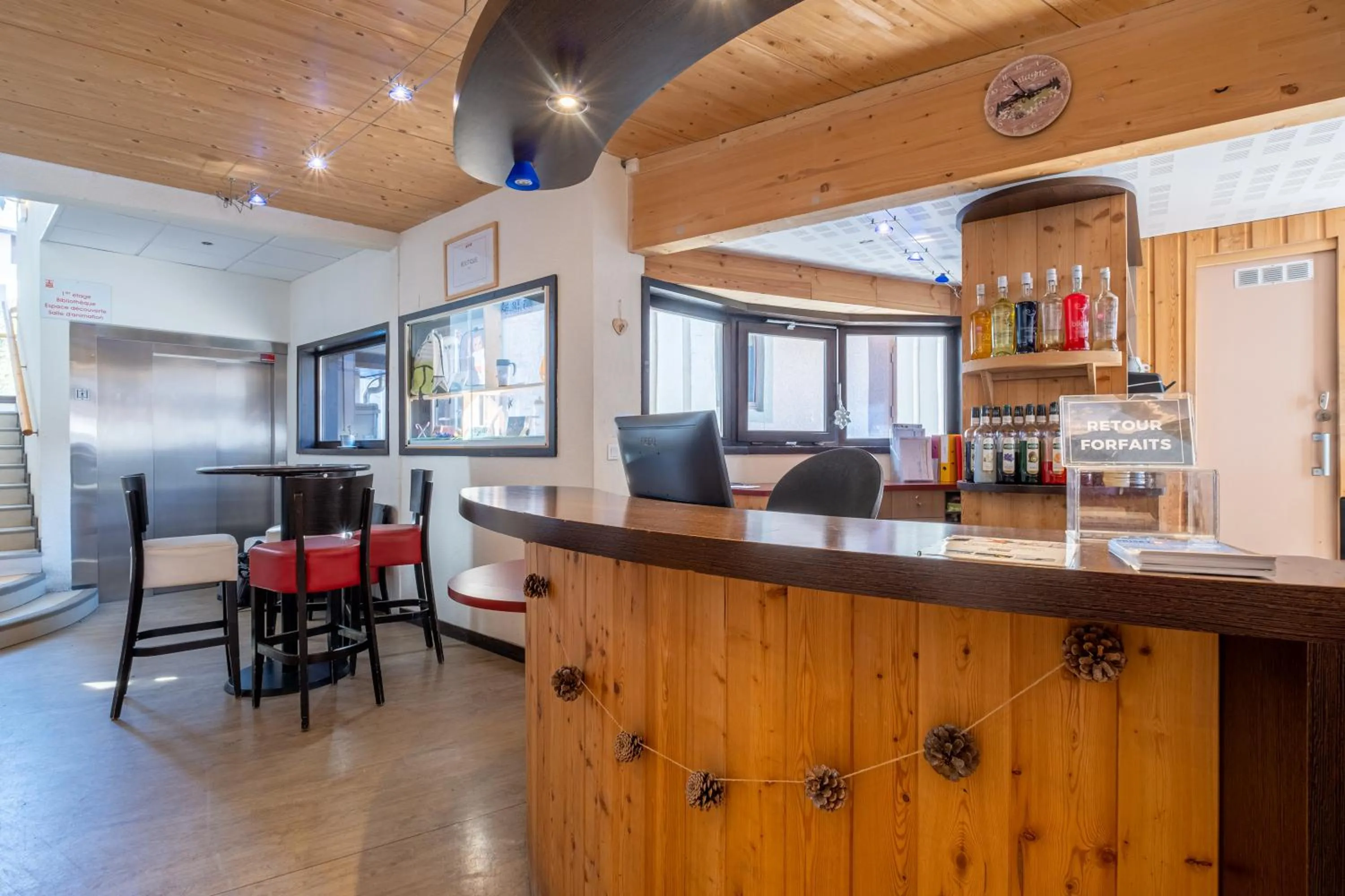 Lounge or bar in VVF Val-Cenis Haute-Maurienne