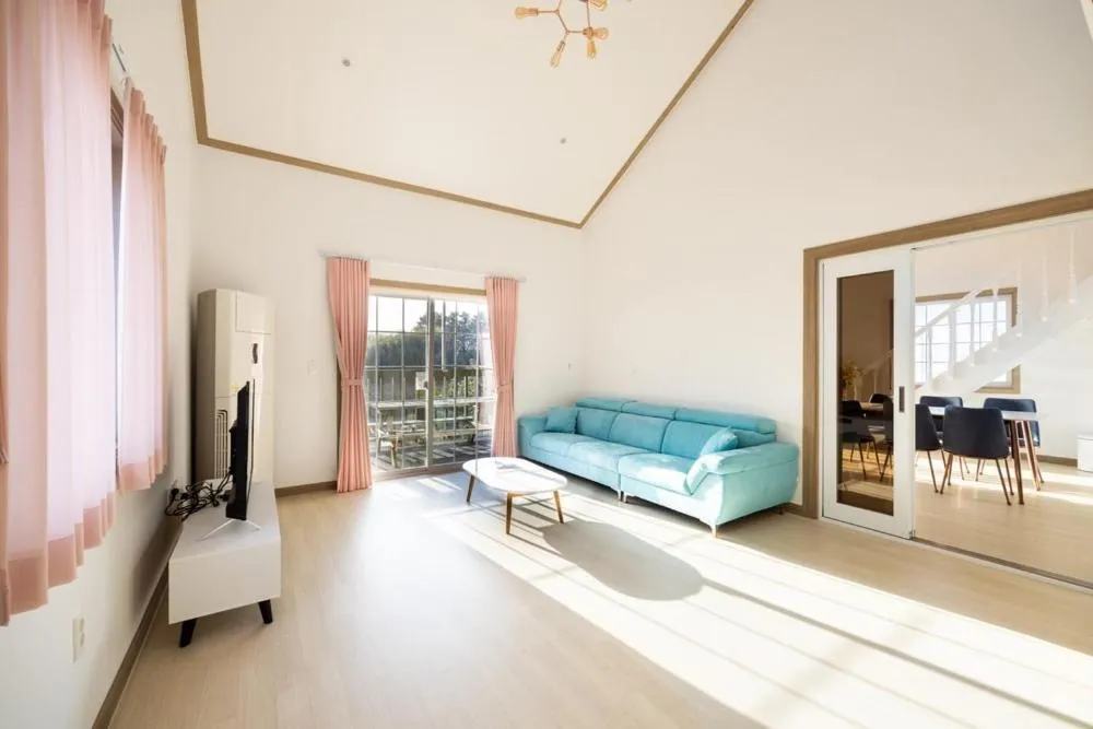 Taean Oceanhill Resort Pension