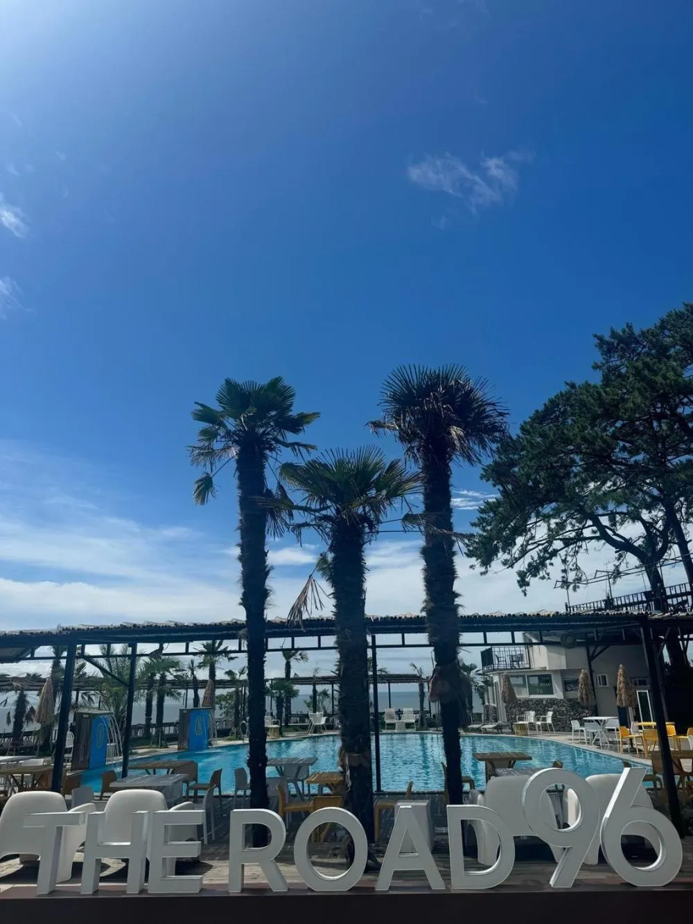 Road96 Caravan and Poolvilla