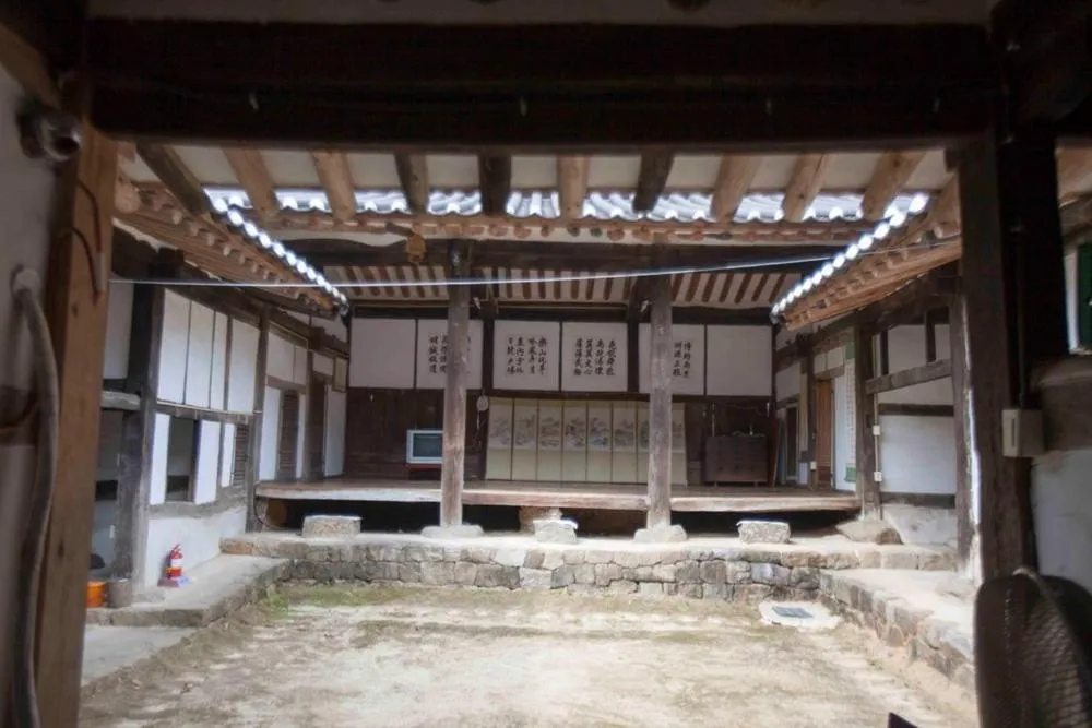 Sujoldang Hanok Guesthouse