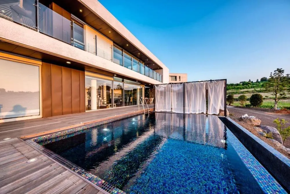 Jeju Mia Private Pool Villa large outdoor warm pool