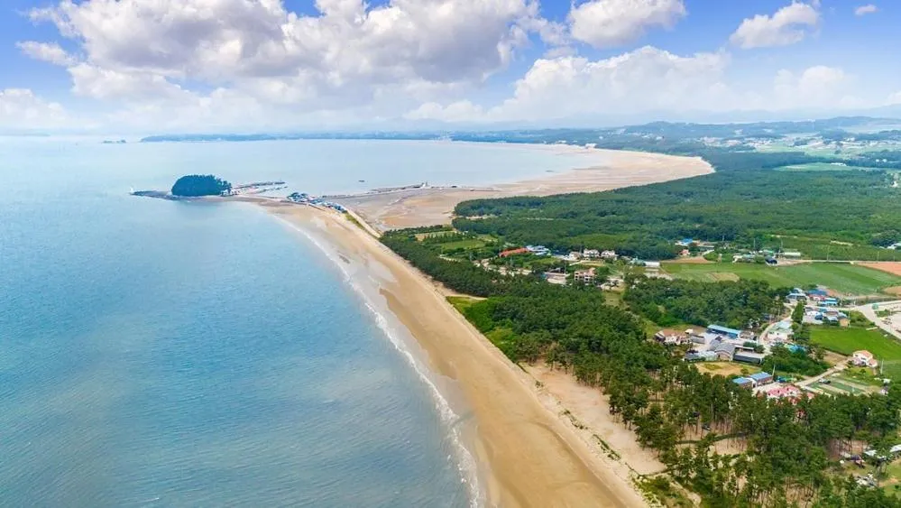 Irang Kids Pool Villa