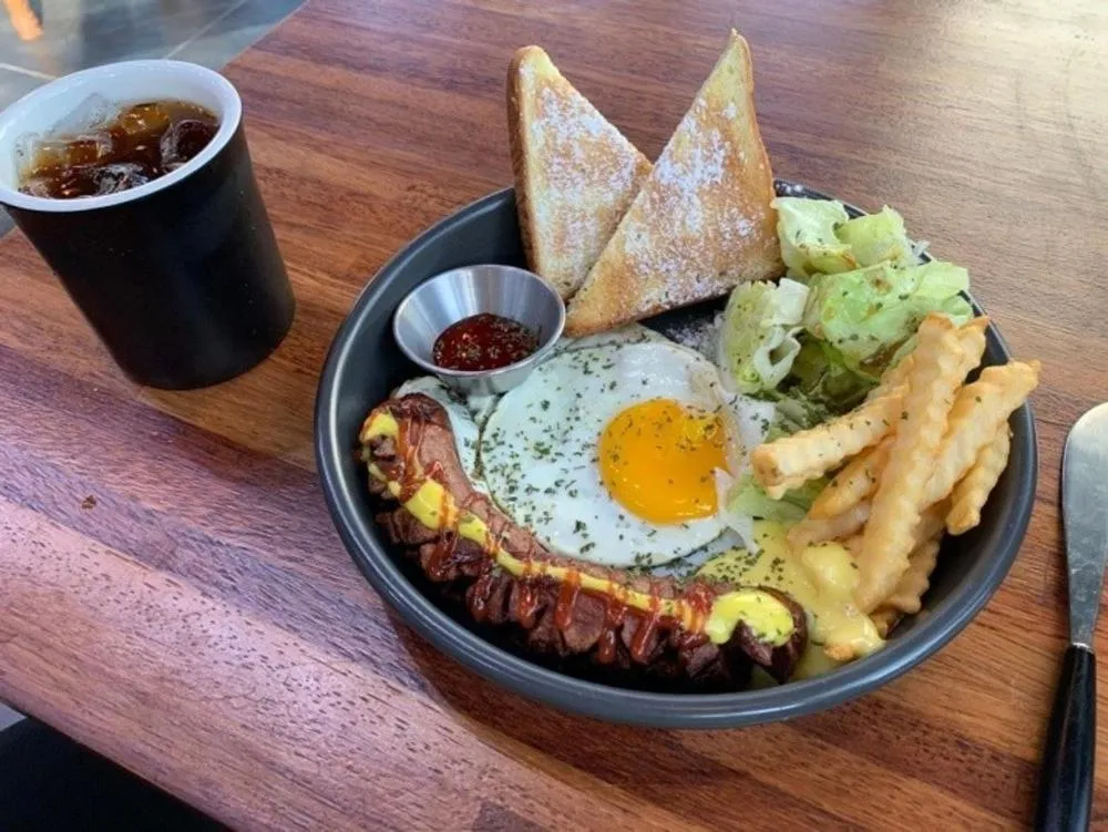 Geoje Yolo Guesthouse