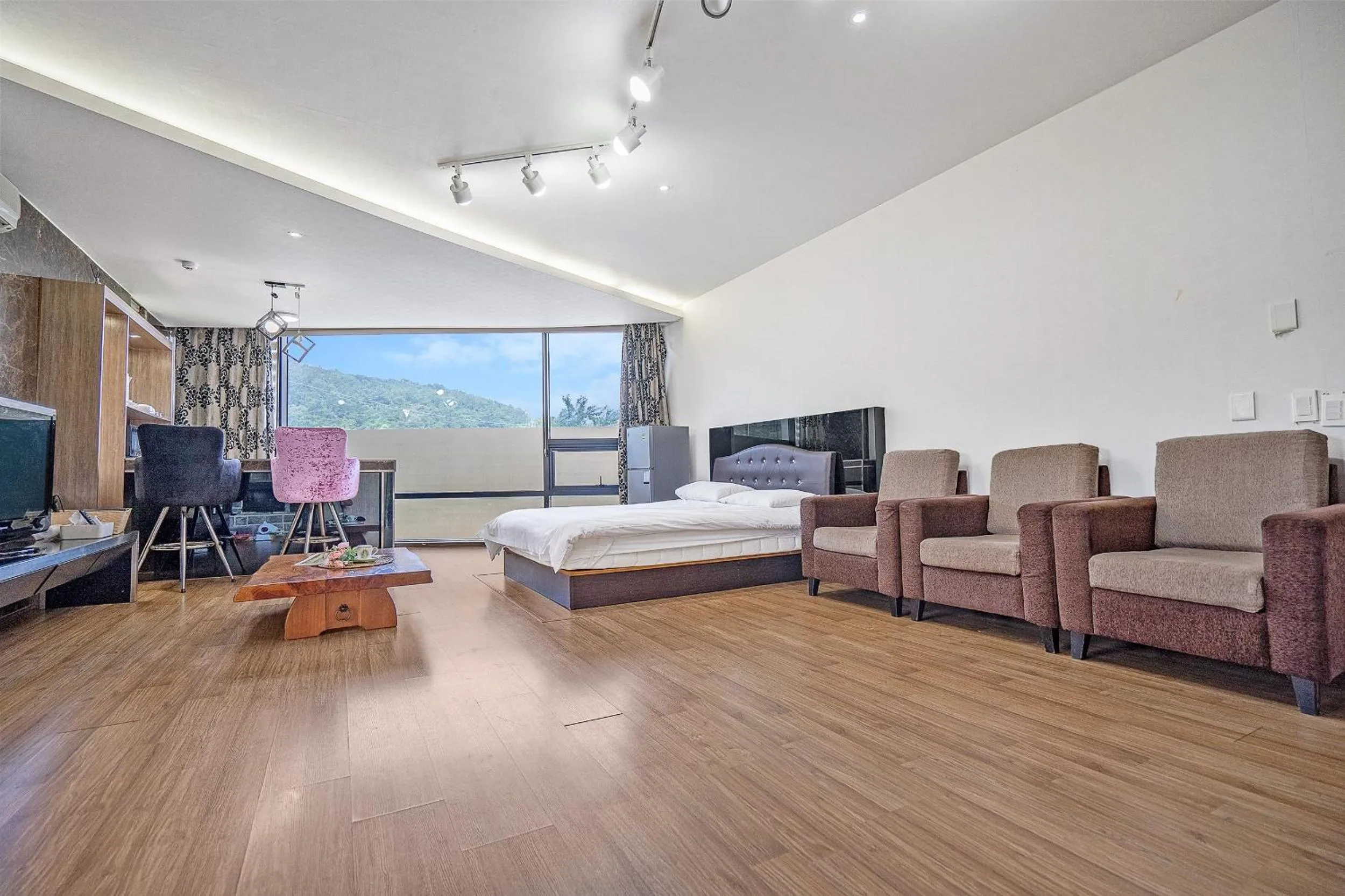 Bed in Kyeongju JS Pet Poolvilla