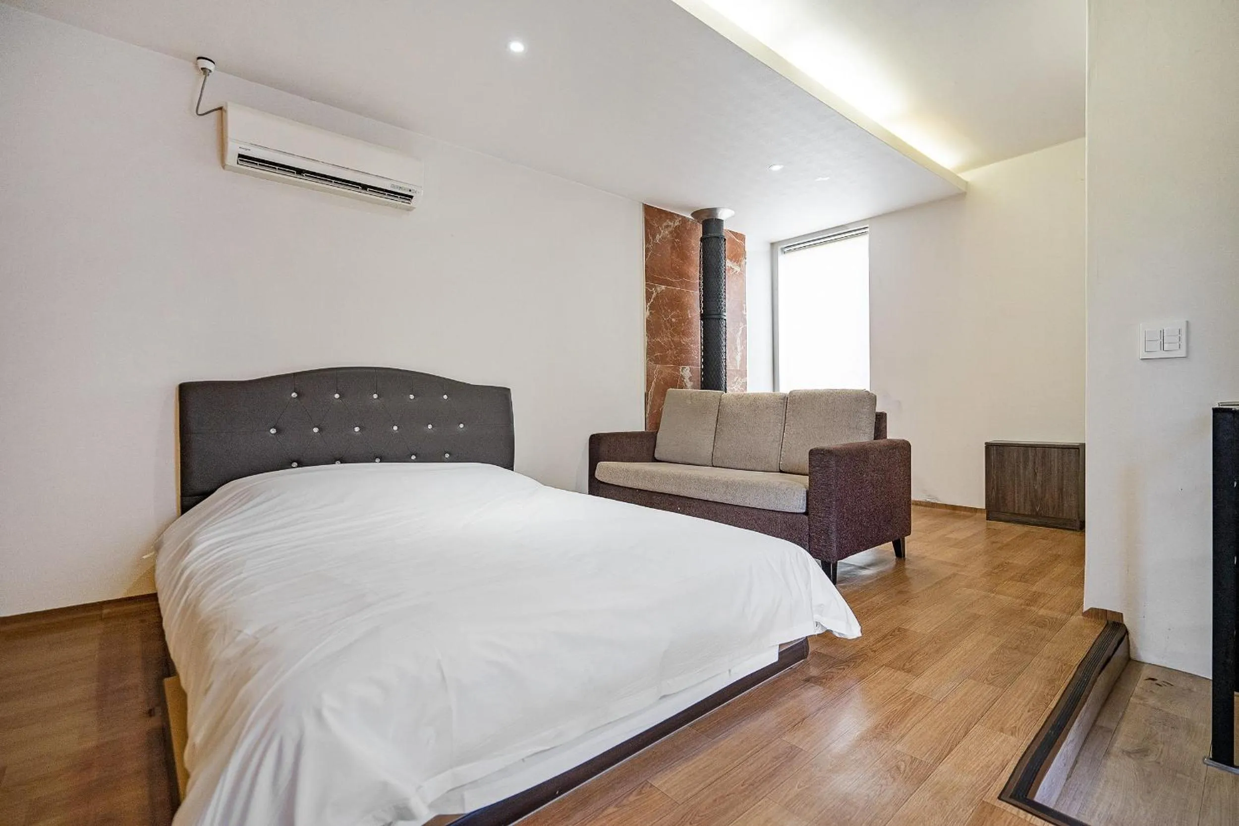 Bed in Kyeongju JS Pet Poolvilla