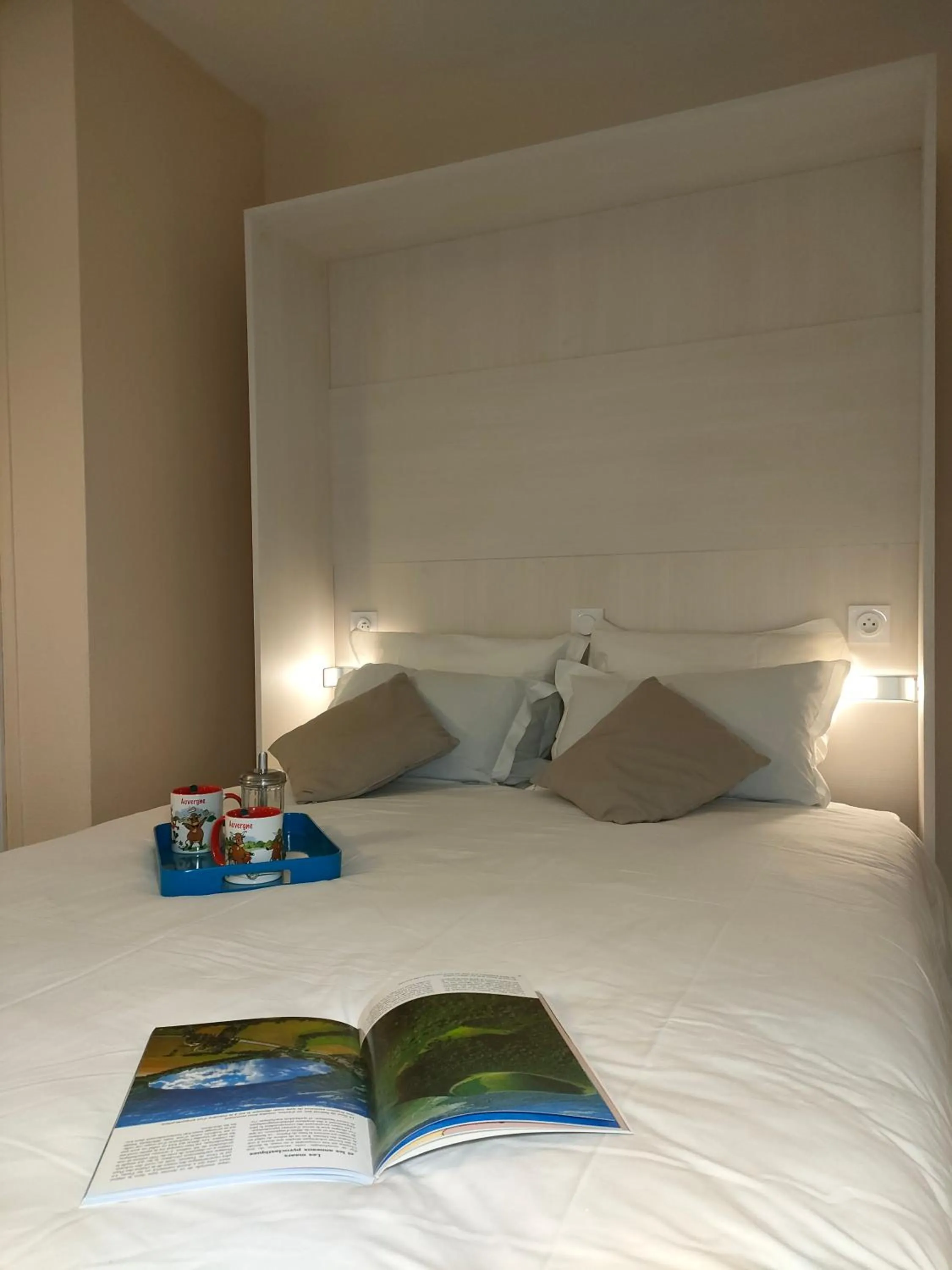 Bedroom, Bed in VVF Super-Besse Auvergne Sancy