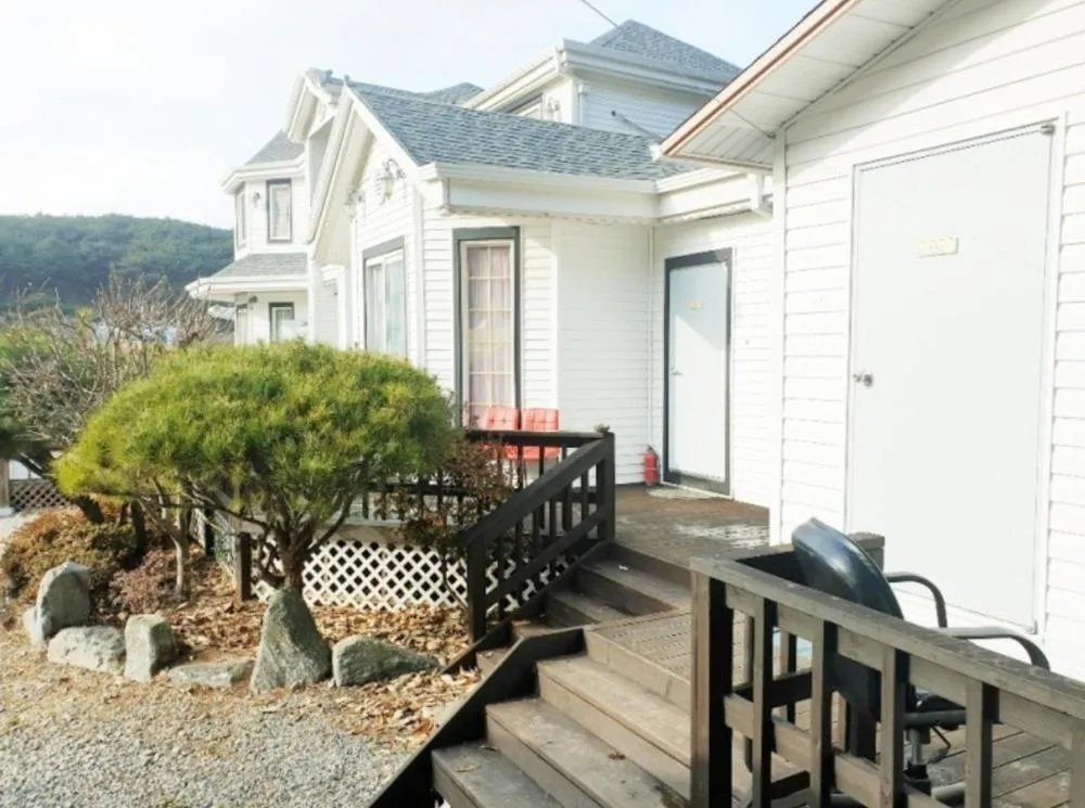 Anmyeondo Titicaca Pension