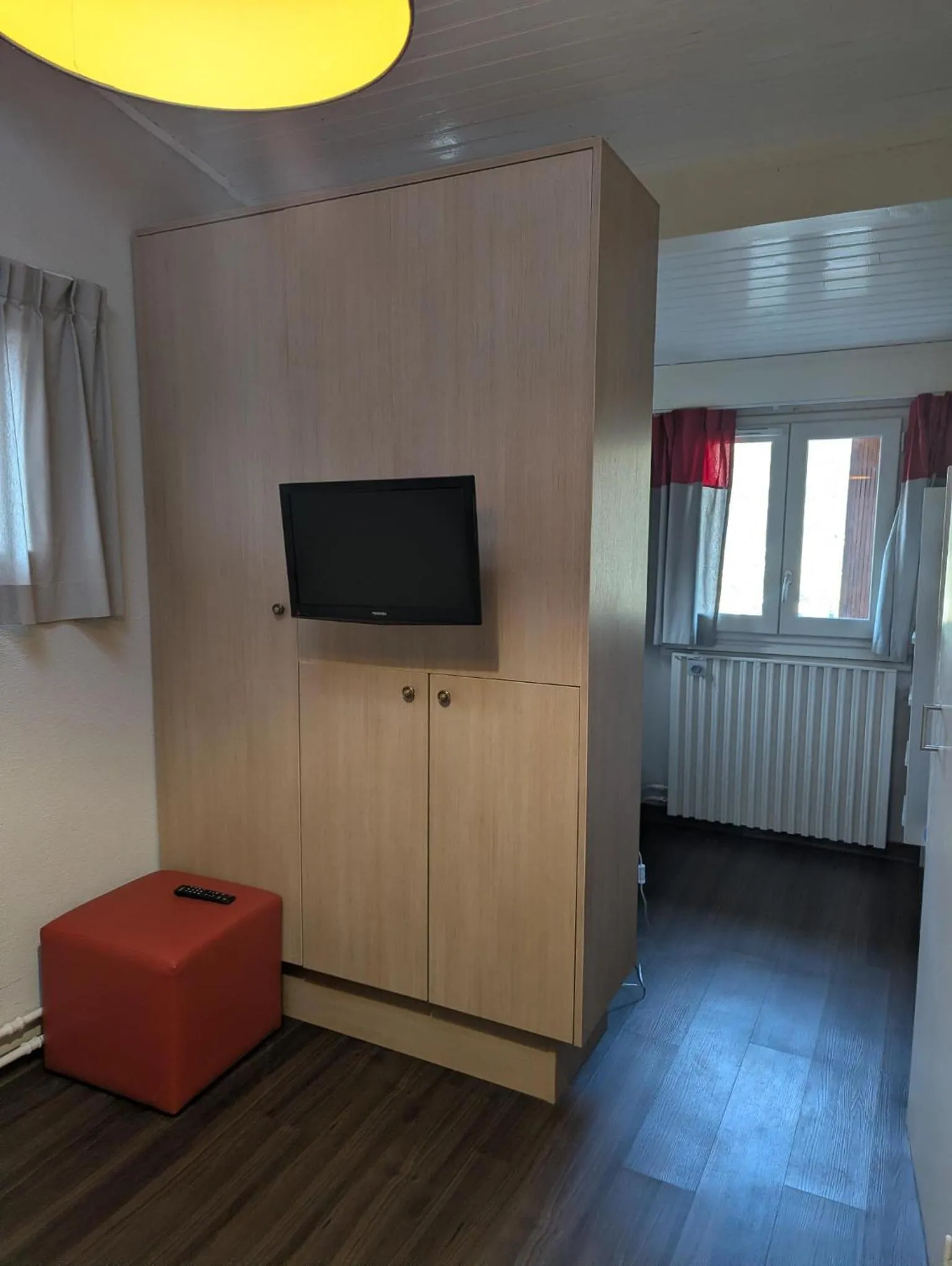 Living room, Bed in VVF Saint-Lary-Soulan Hautes-Pyrénées