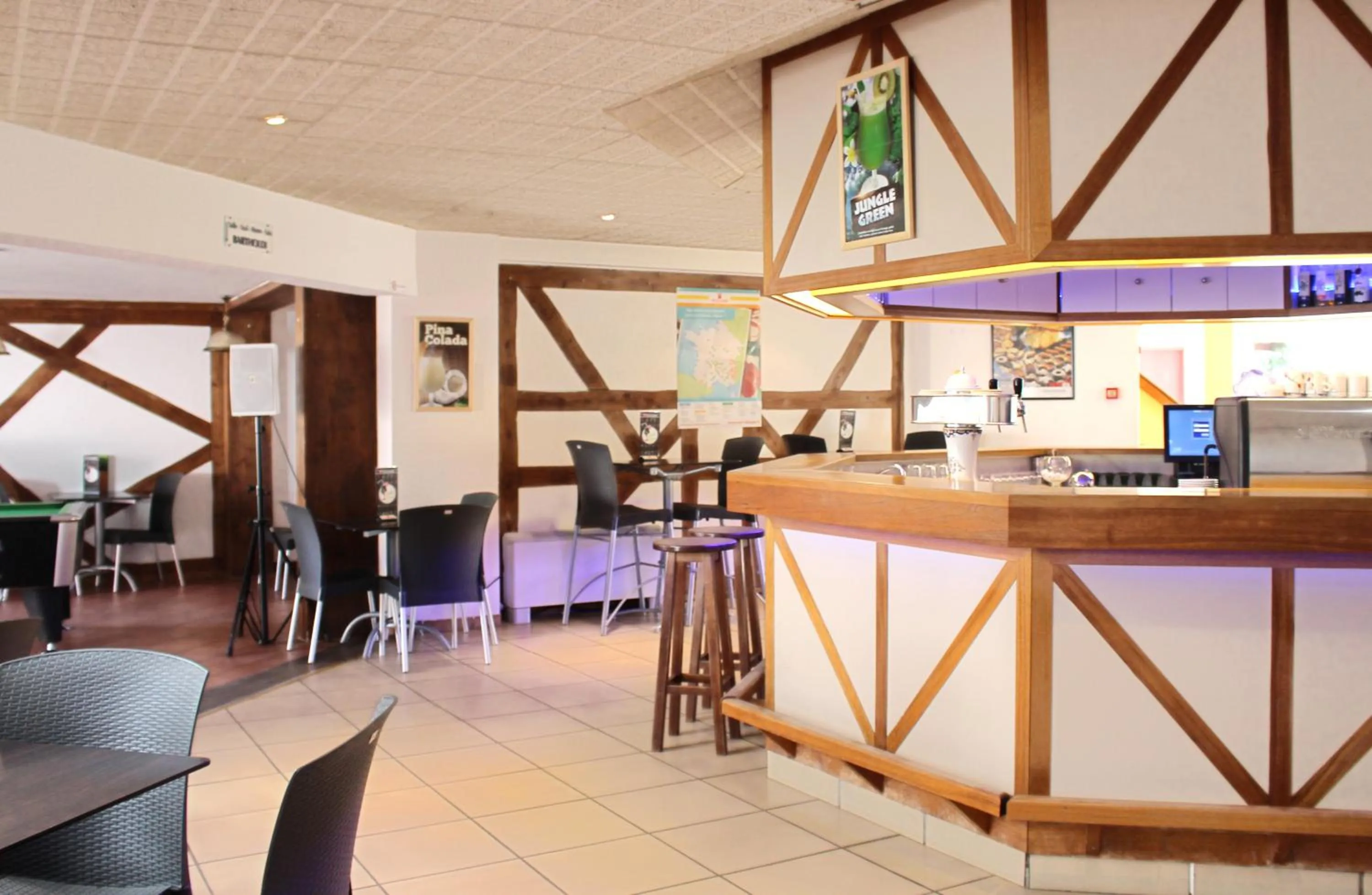 Lounge or bar in VVF Plaine d'Alsace Obernai Strasbourg