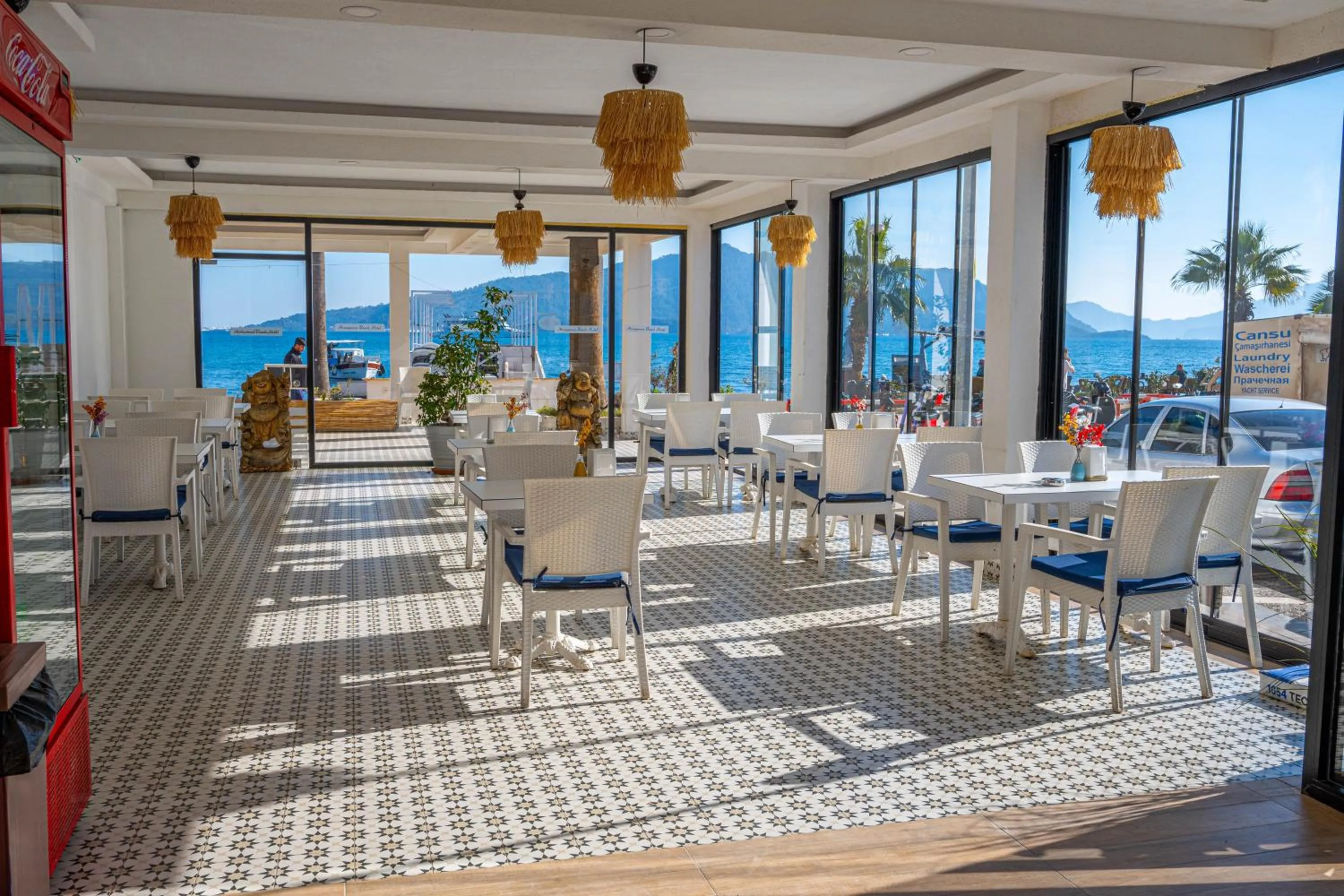 Restaurant/places to eat in Honeymoon Beach Otel