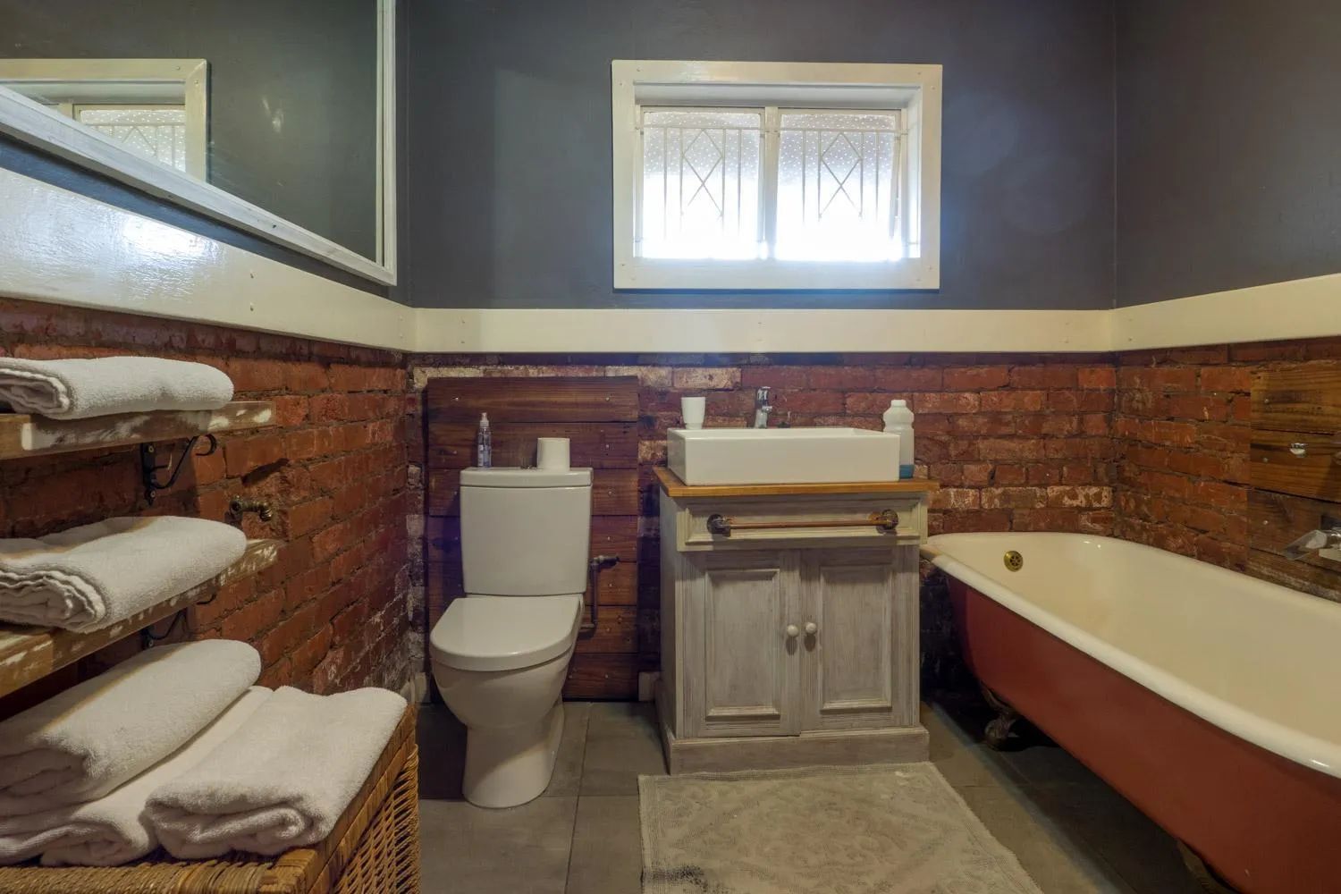 Toilet, Bed in Carrington Guest House