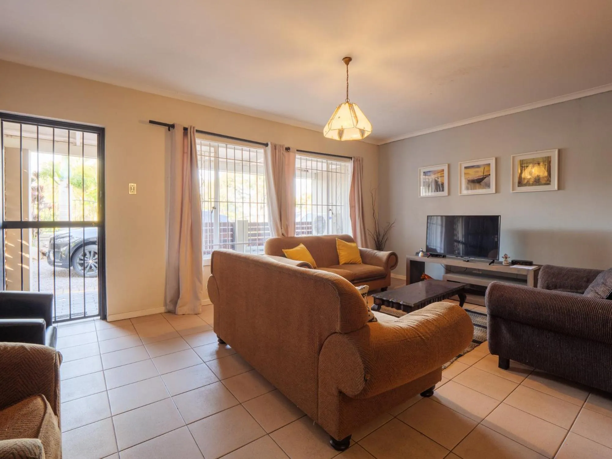 Dining area in Carrington Guest House