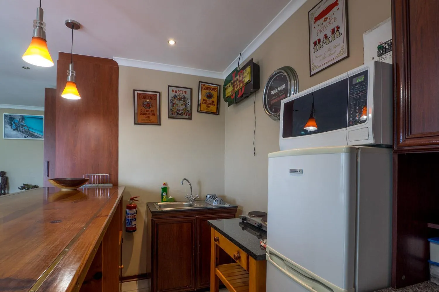 Kitchen or kitchenette in Carrington Guest House