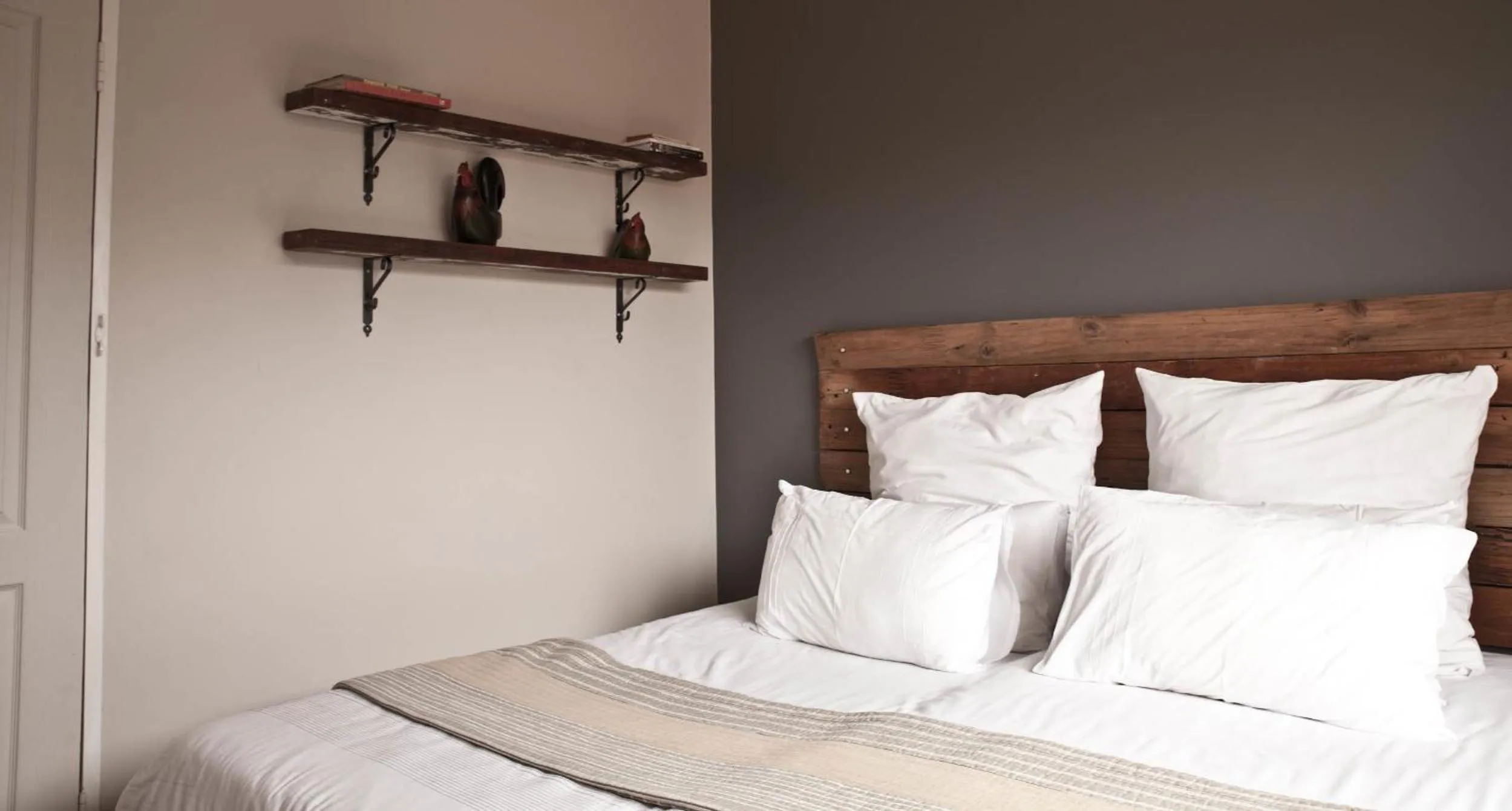 Photo of the whole room, Bed in Carrington Guest House