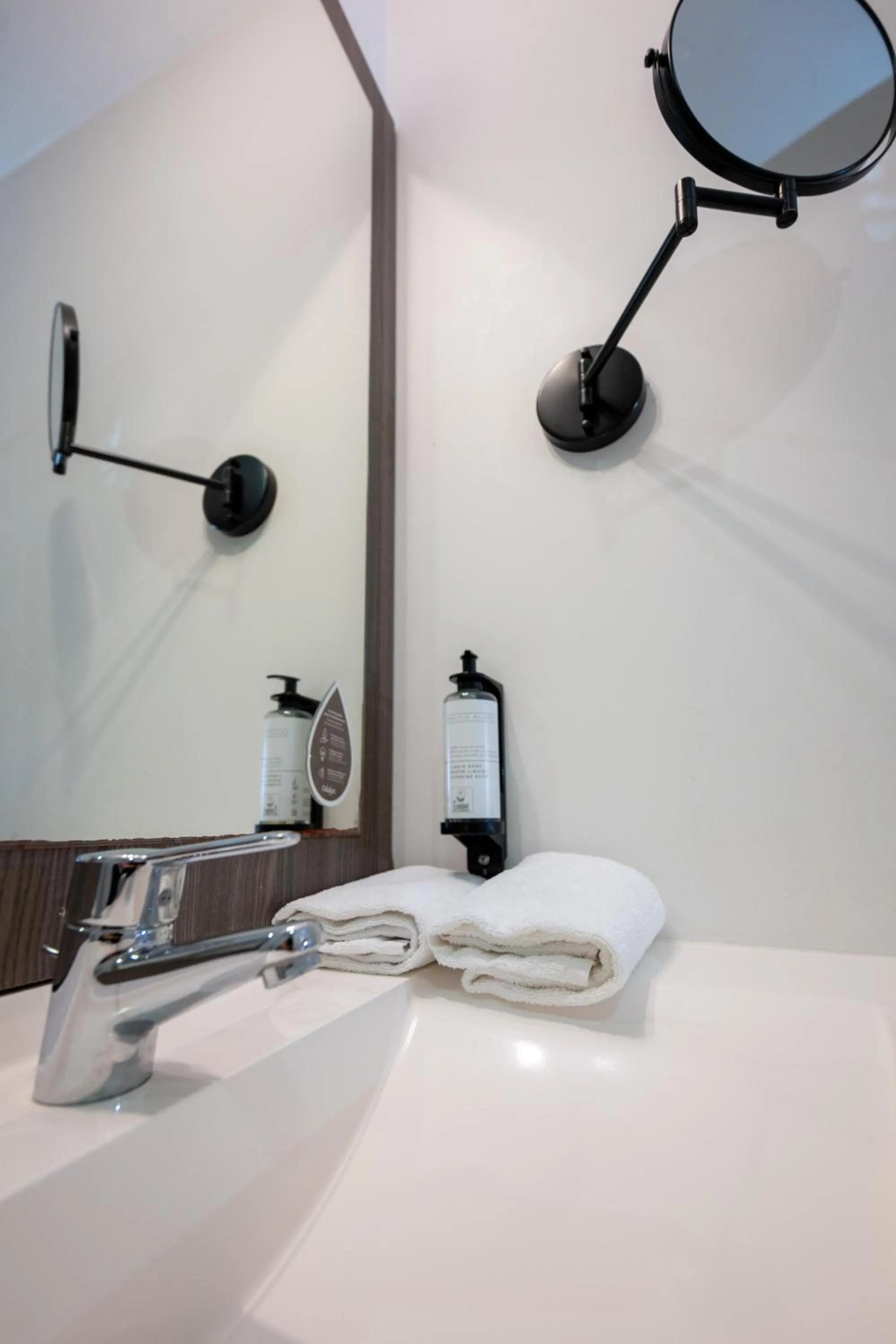 Bathroom in Appart Hotel Odalys City Rennes Lorgeril