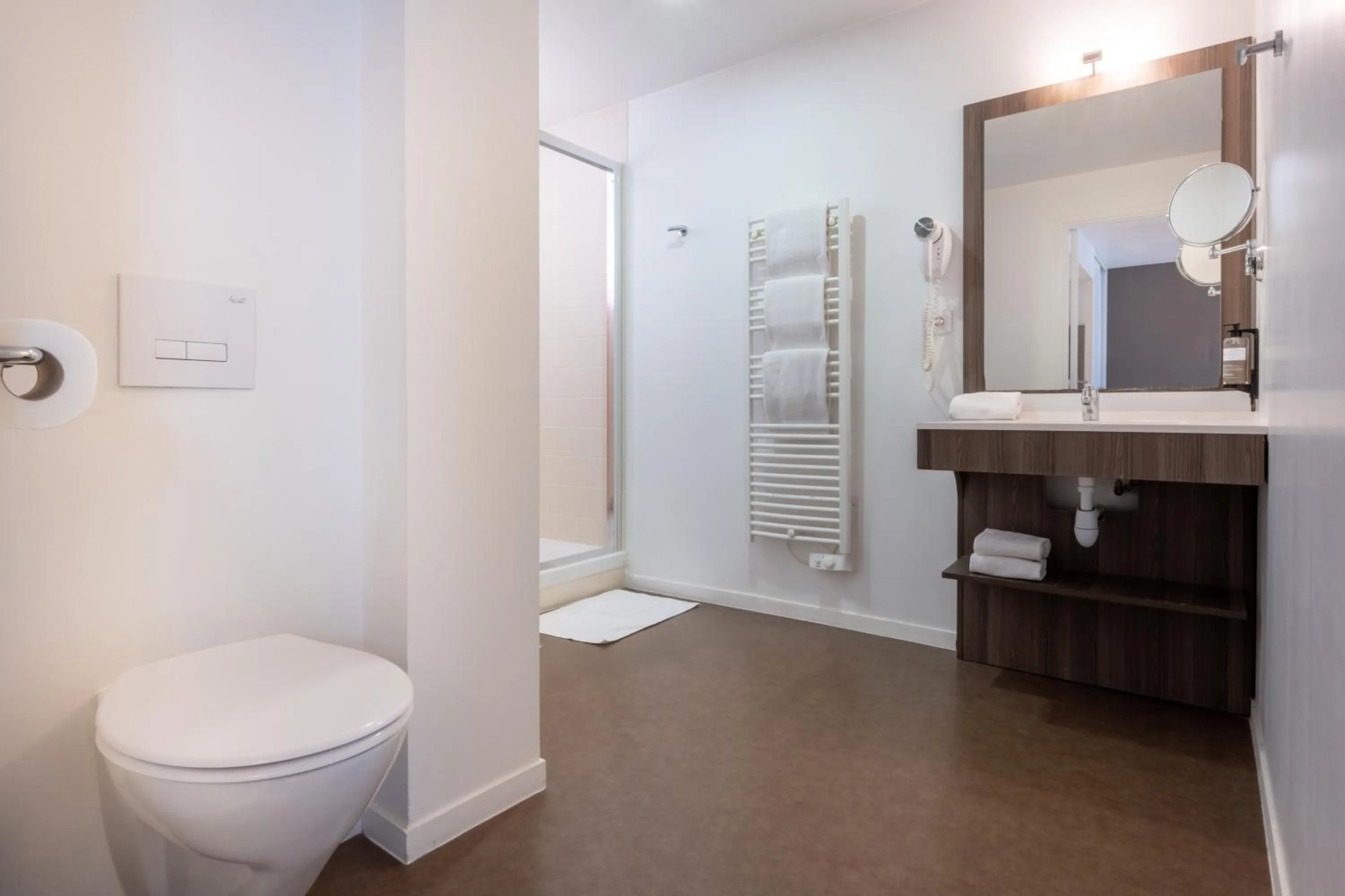 Bathroom in Appart Hotel Odalys City Rennes Lorgeril