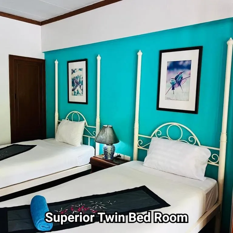 Bed in Successive BeachFront ,Krabi