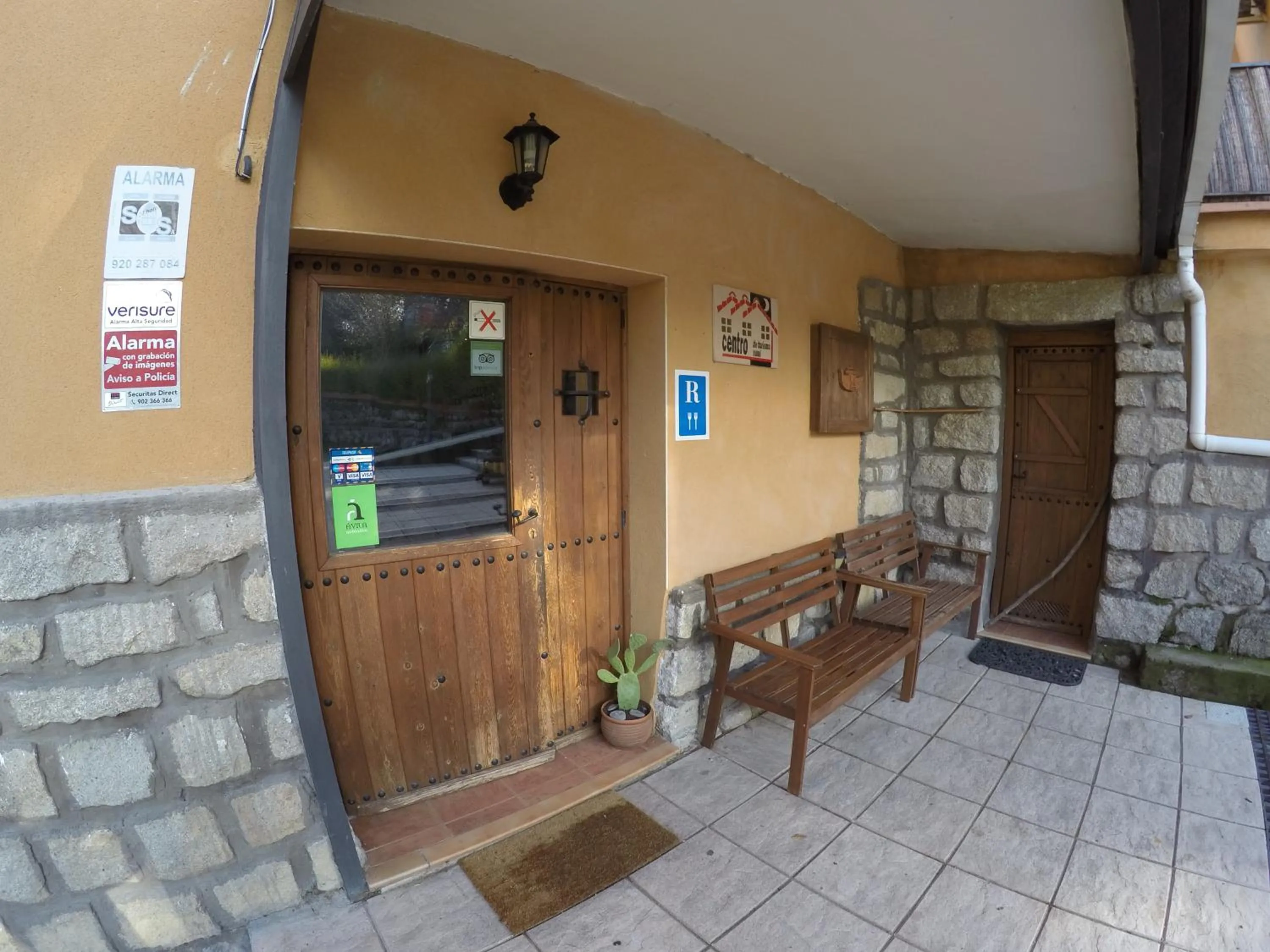 Property building in Hotel Rural El Arca de Noé