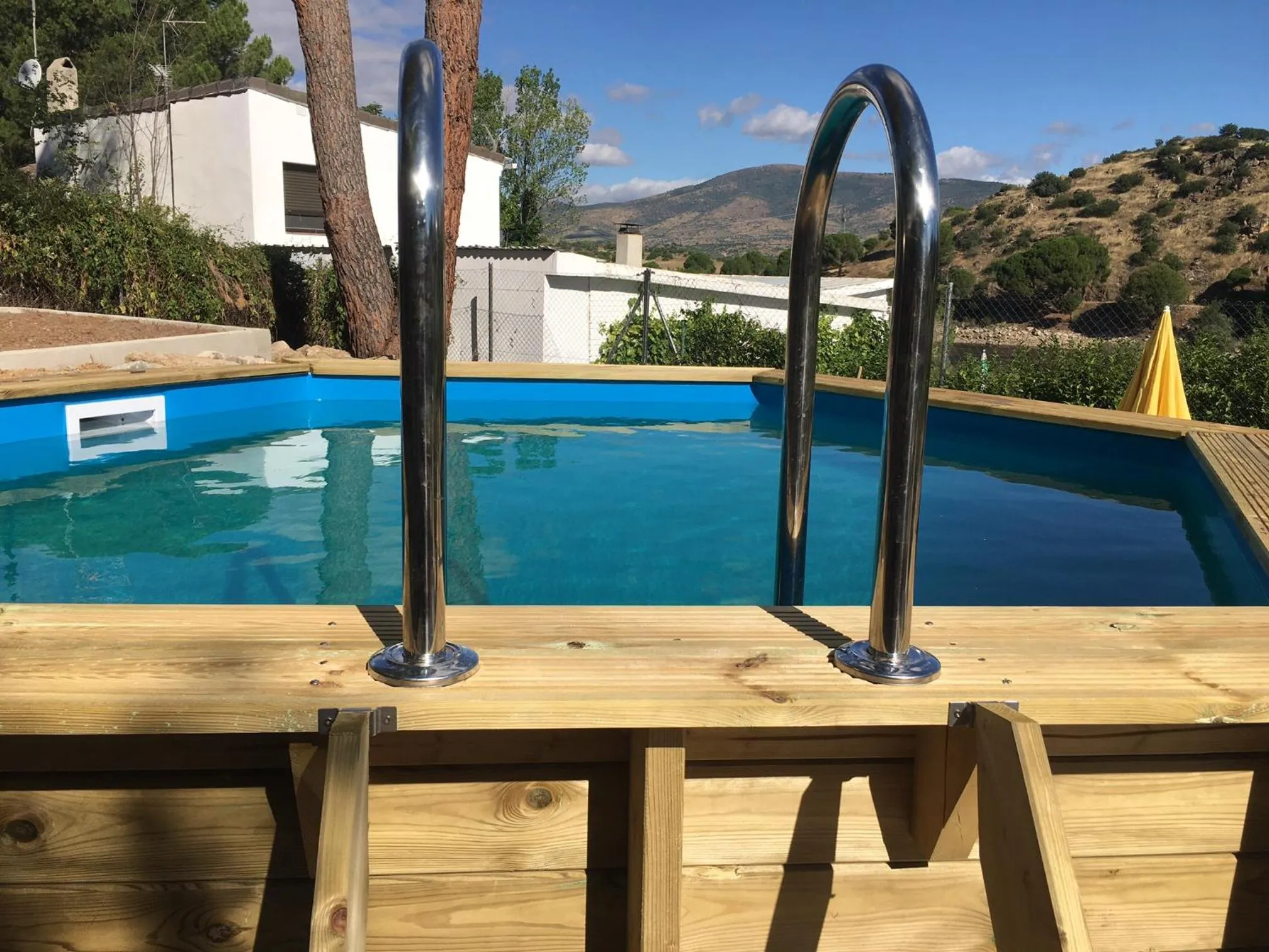 Swimming pool in Hotel Rural El Arca de Noé