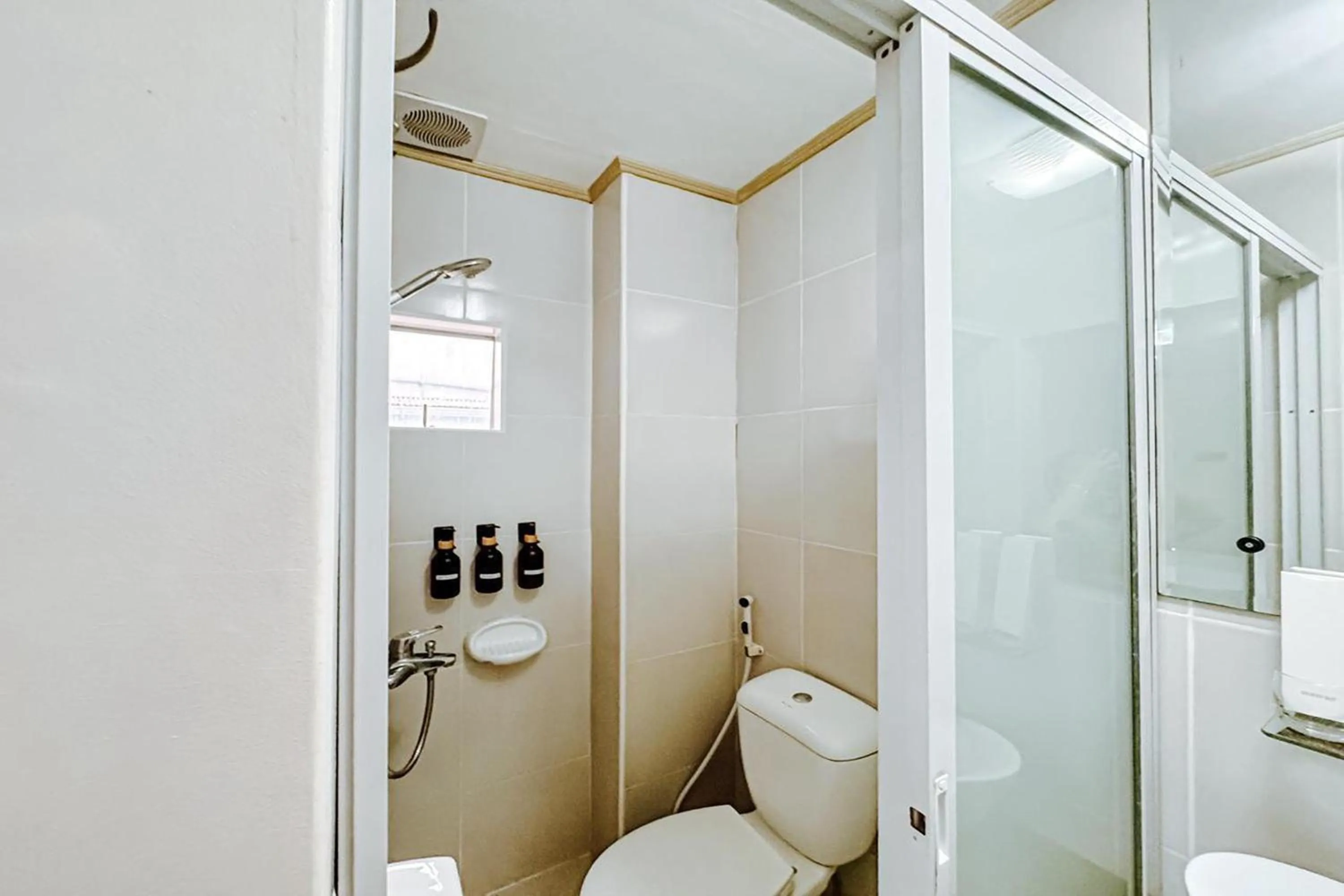 Bathroom in Casa Luciana Hotel