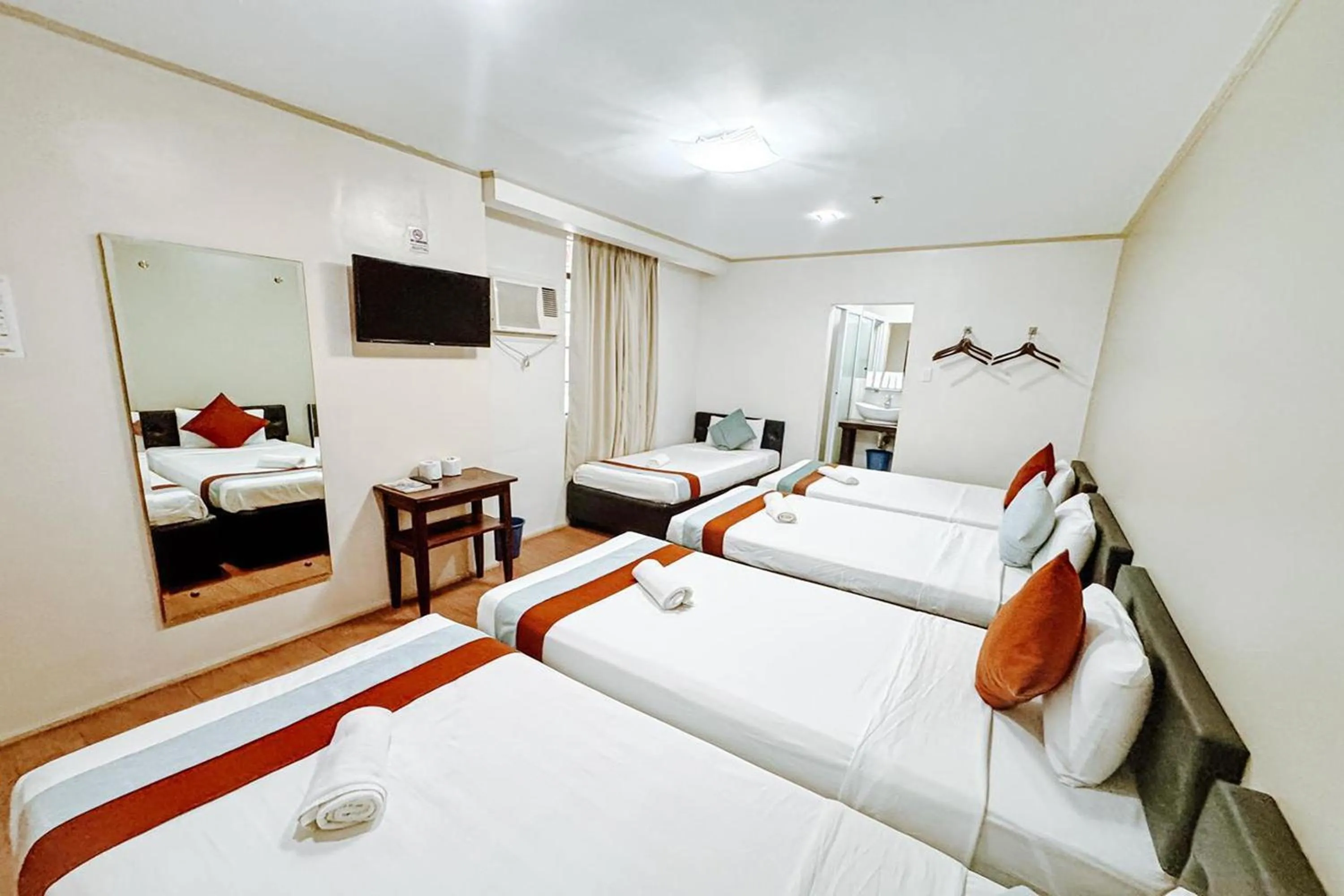 Bedroom, Bed in Casa Luciana Hotel