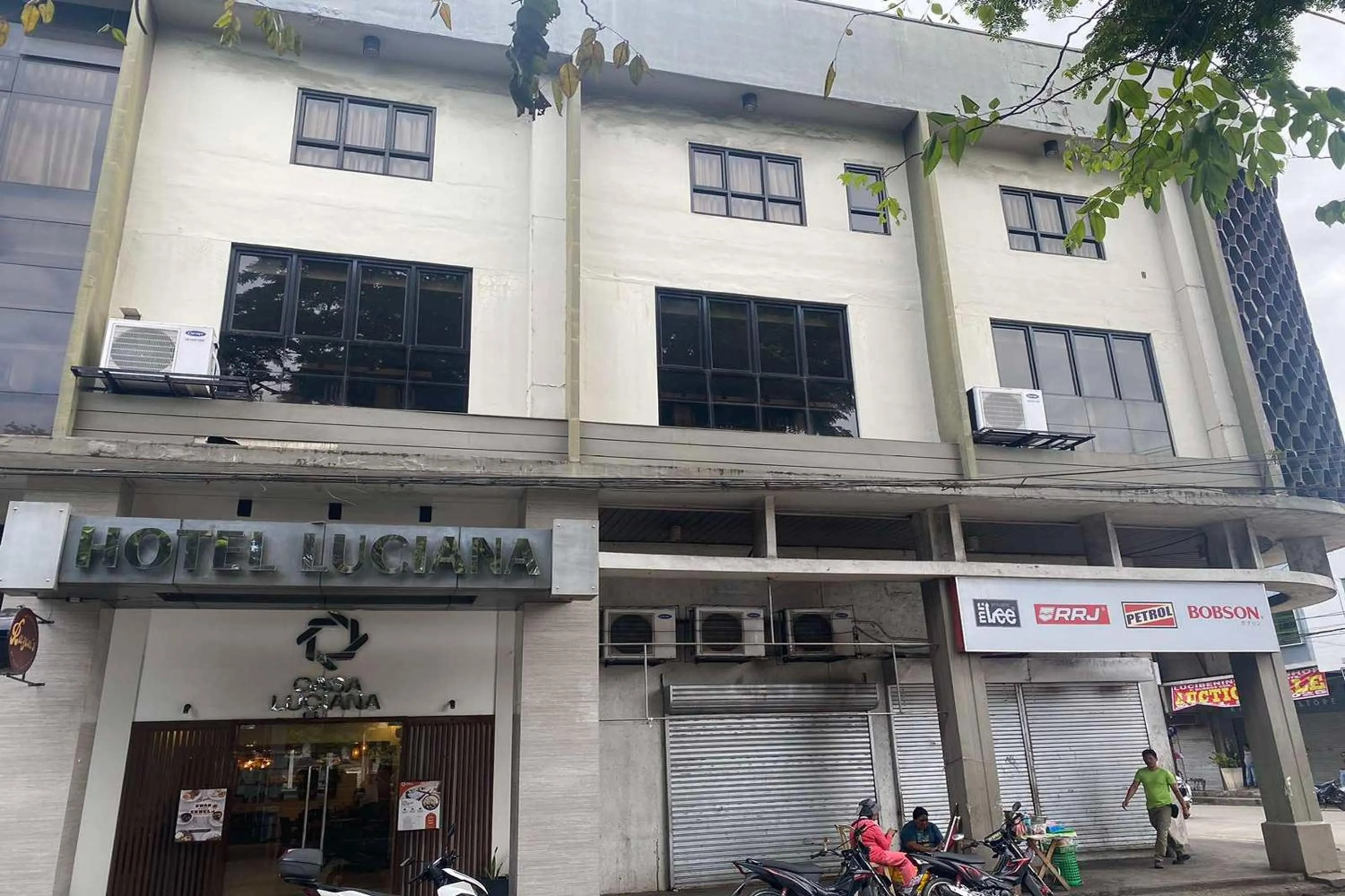 Property building in Casa Luciana Hotel