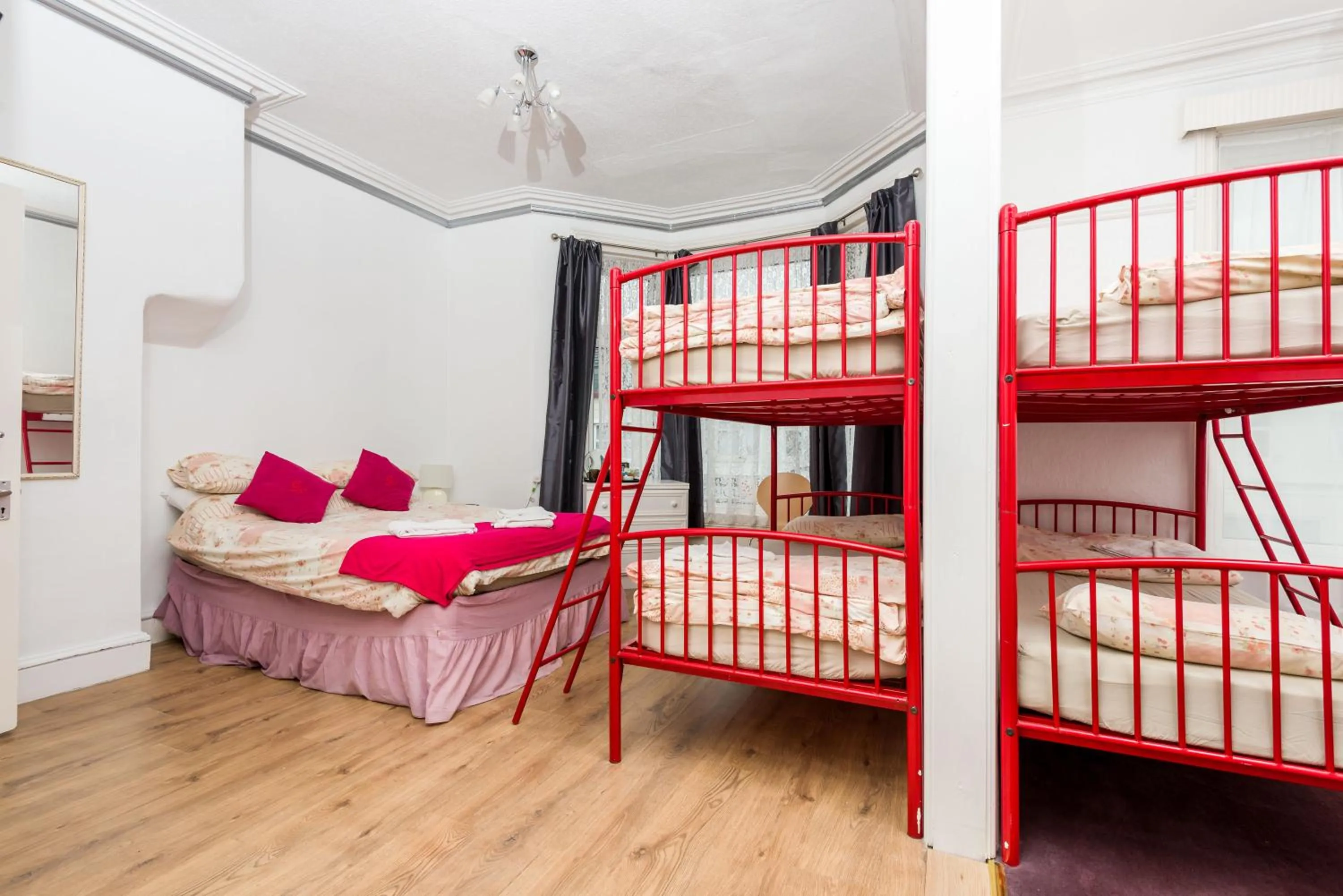 Bed in UK Travel & Hospitality LTD TA Canberra Hotel