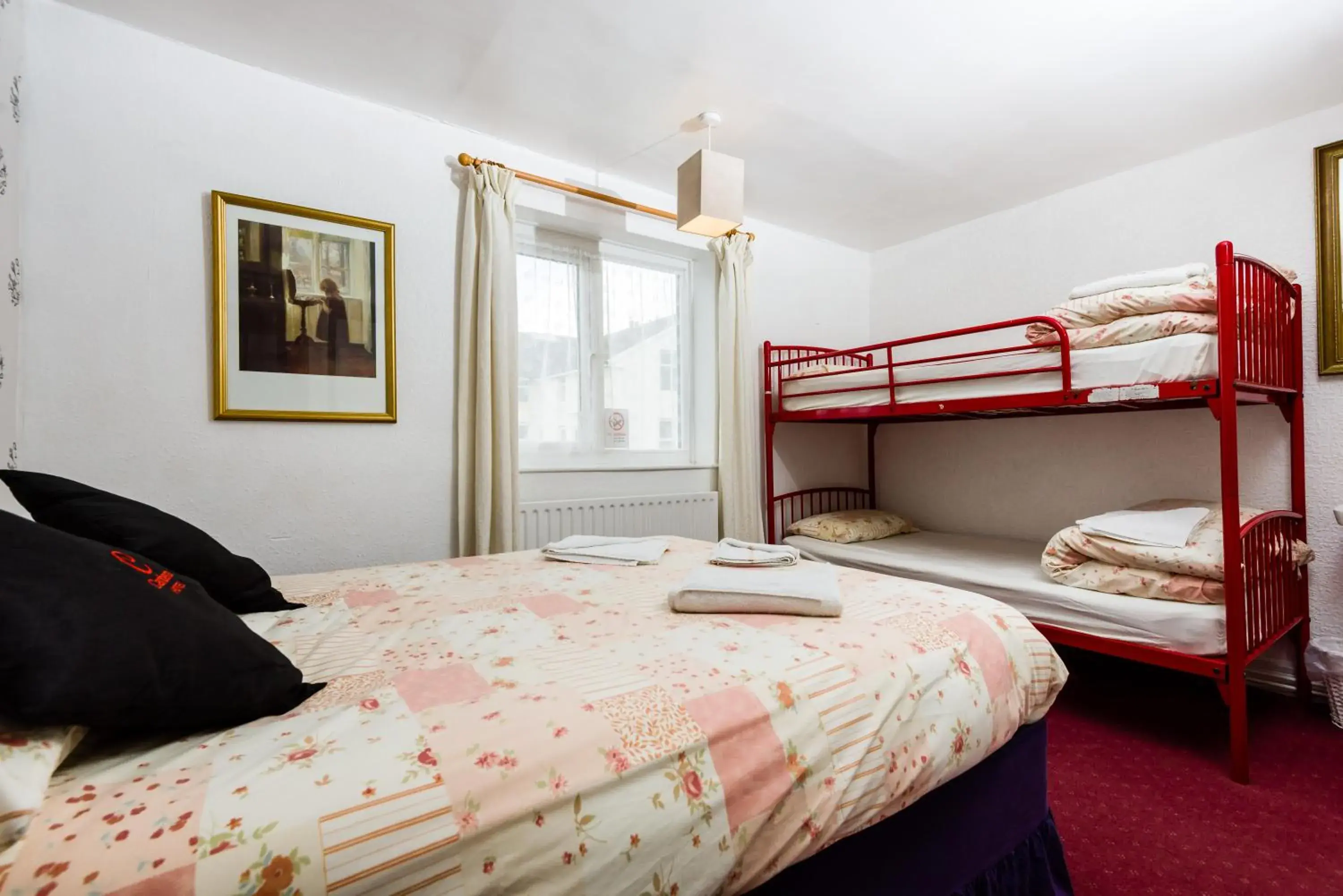 Family Room in UK Travel & Hospitality LTD TA Canberra Hotel Family Room in UK Travel & Hospitality LTD TA Canberra Hotel