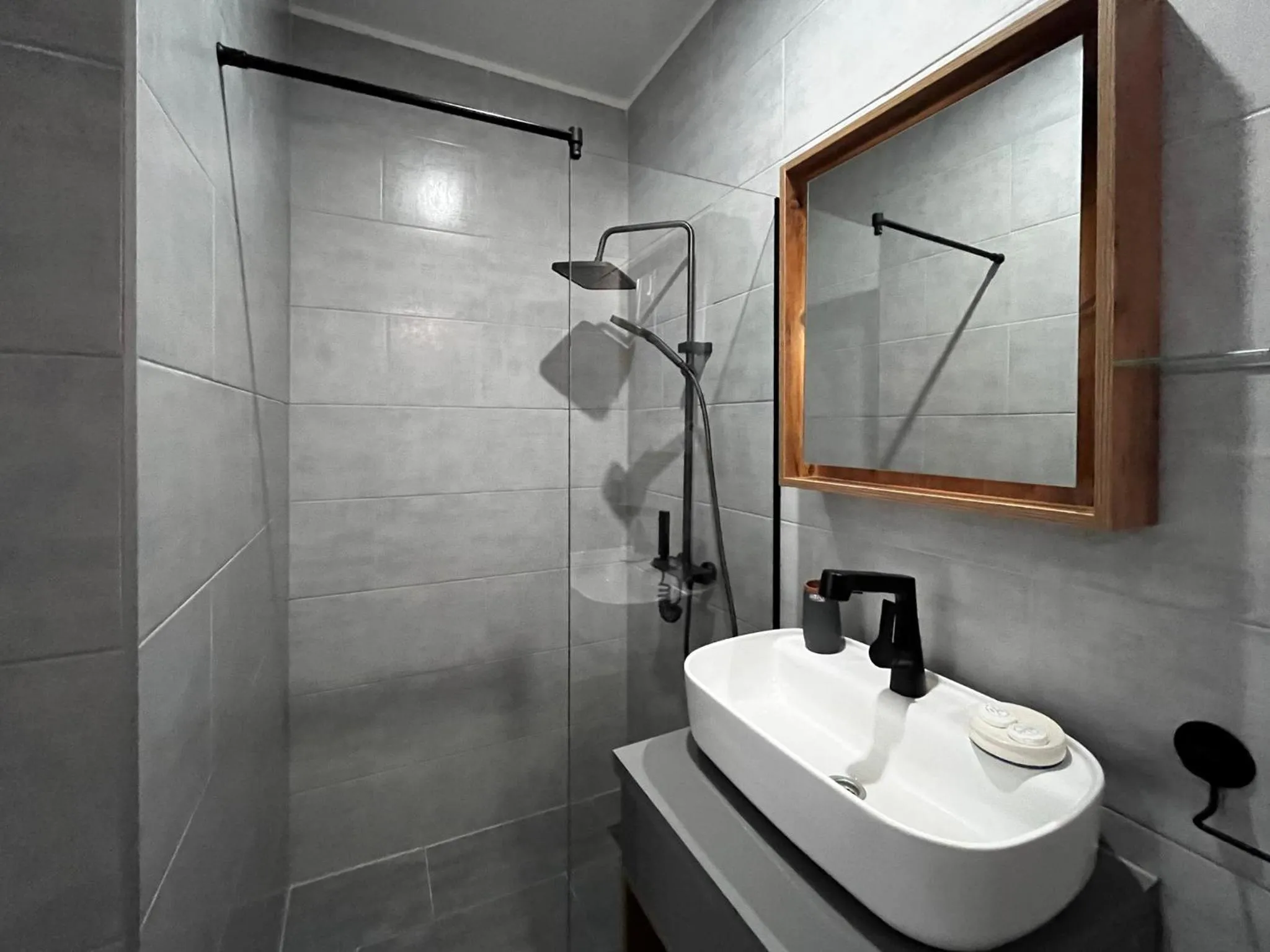 Shower in Residence Inn Orijent