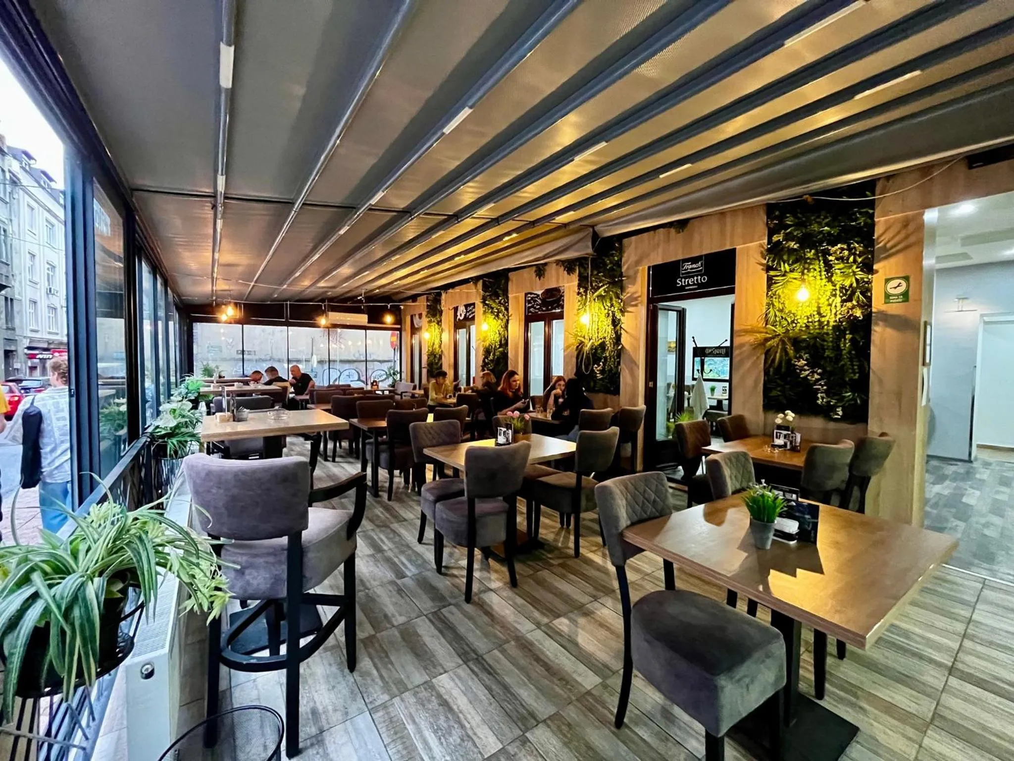 Lounge or bar in Residence Inn Orijent