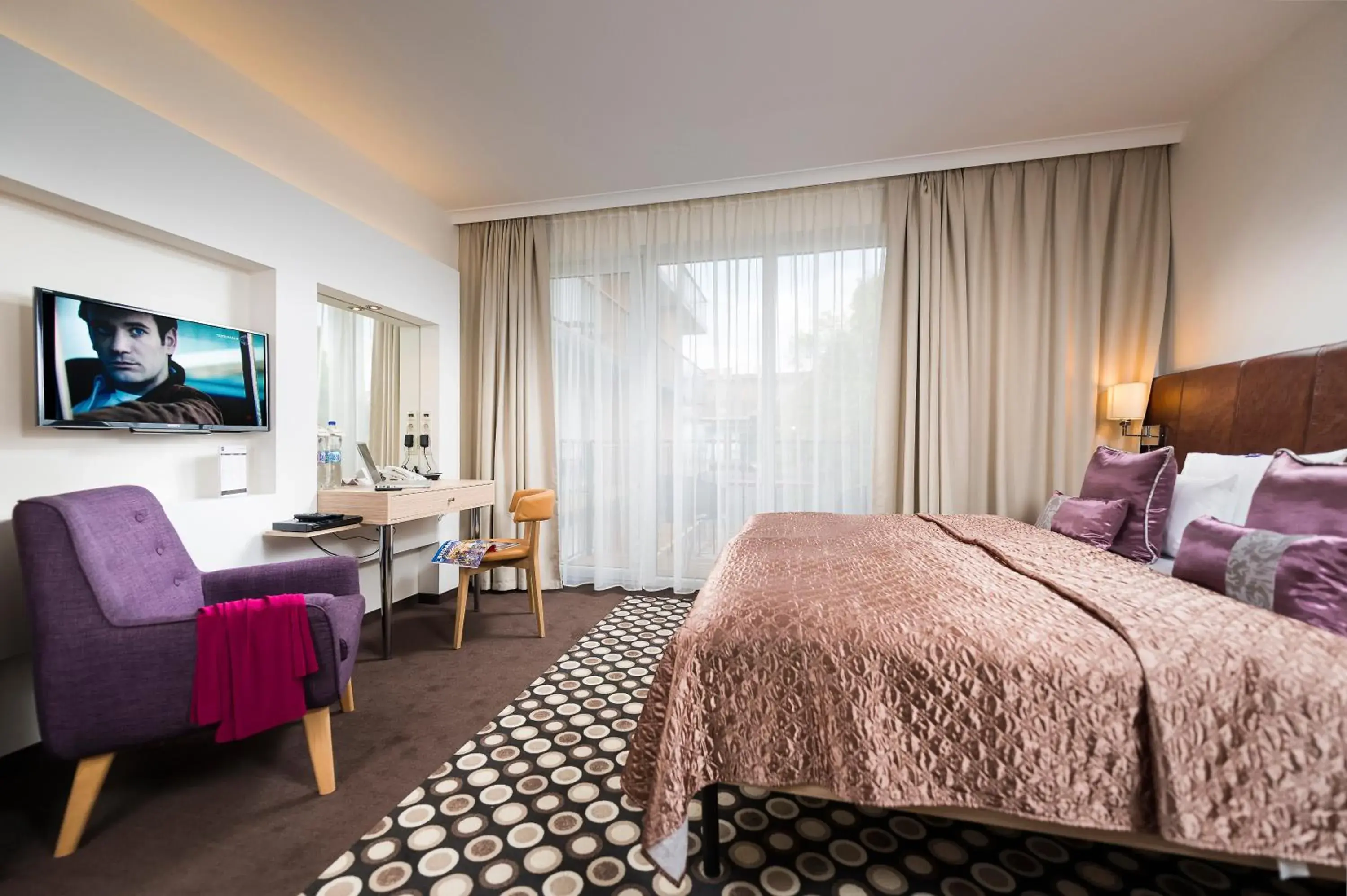 Deluxe Double or Twin Room with Balcony in Bo33 Hotel Family & Suites Deluxe Double or Twin Room with Balcony in Bo33 Hotel Family & Suites