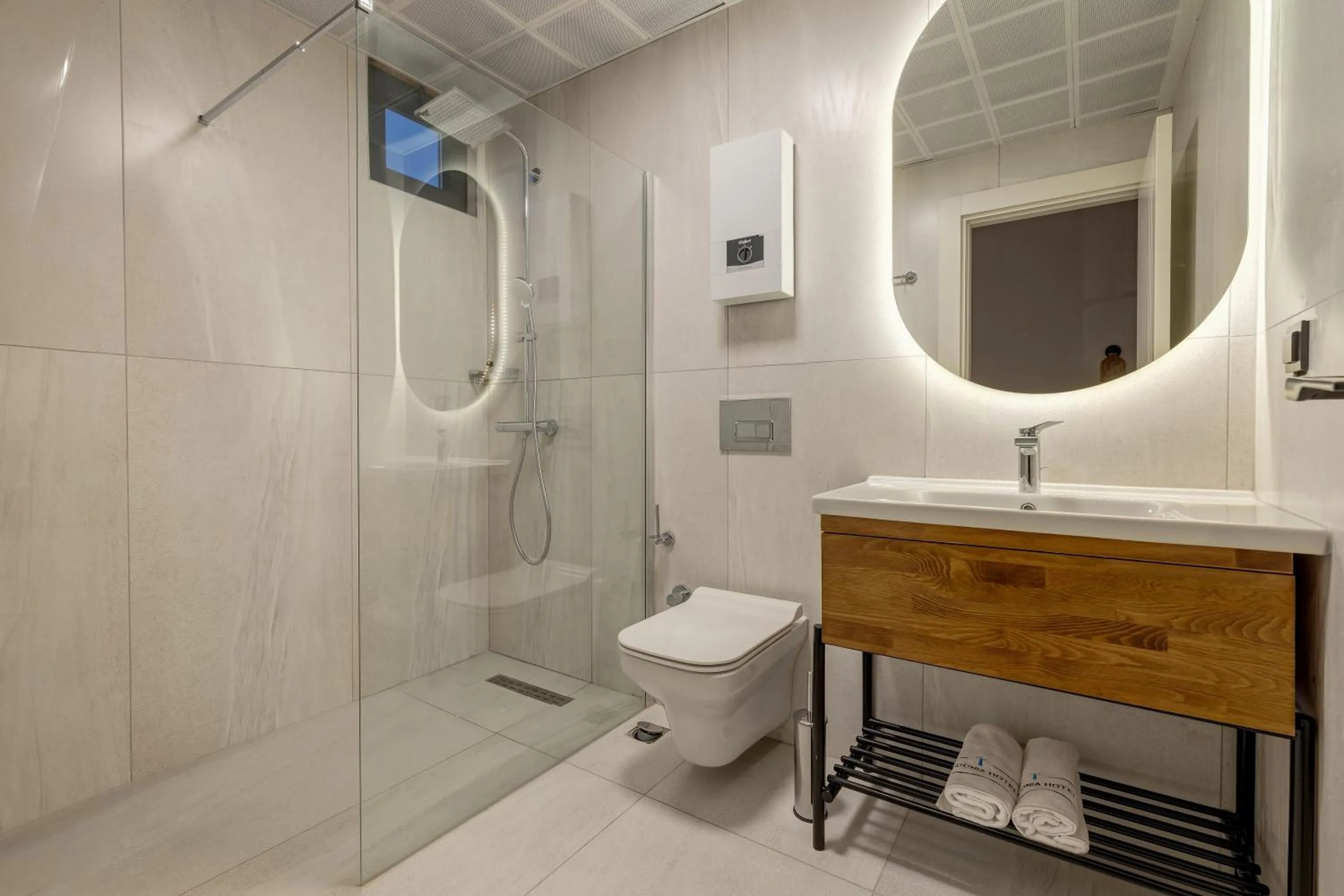 Shower in Rota Kilidonia Karaöz Suites&Villas