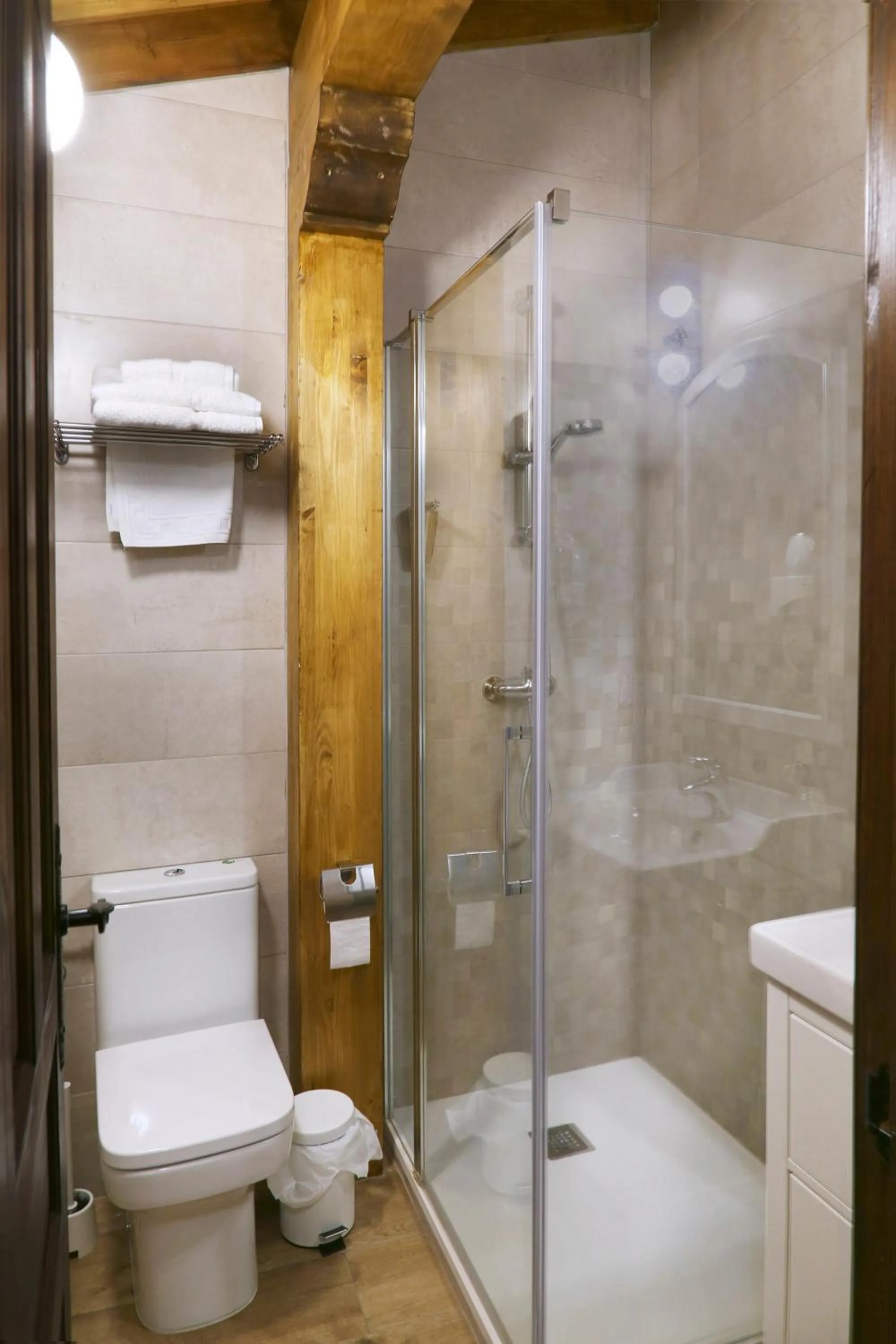 Shower in Hotel Rural La Puebla