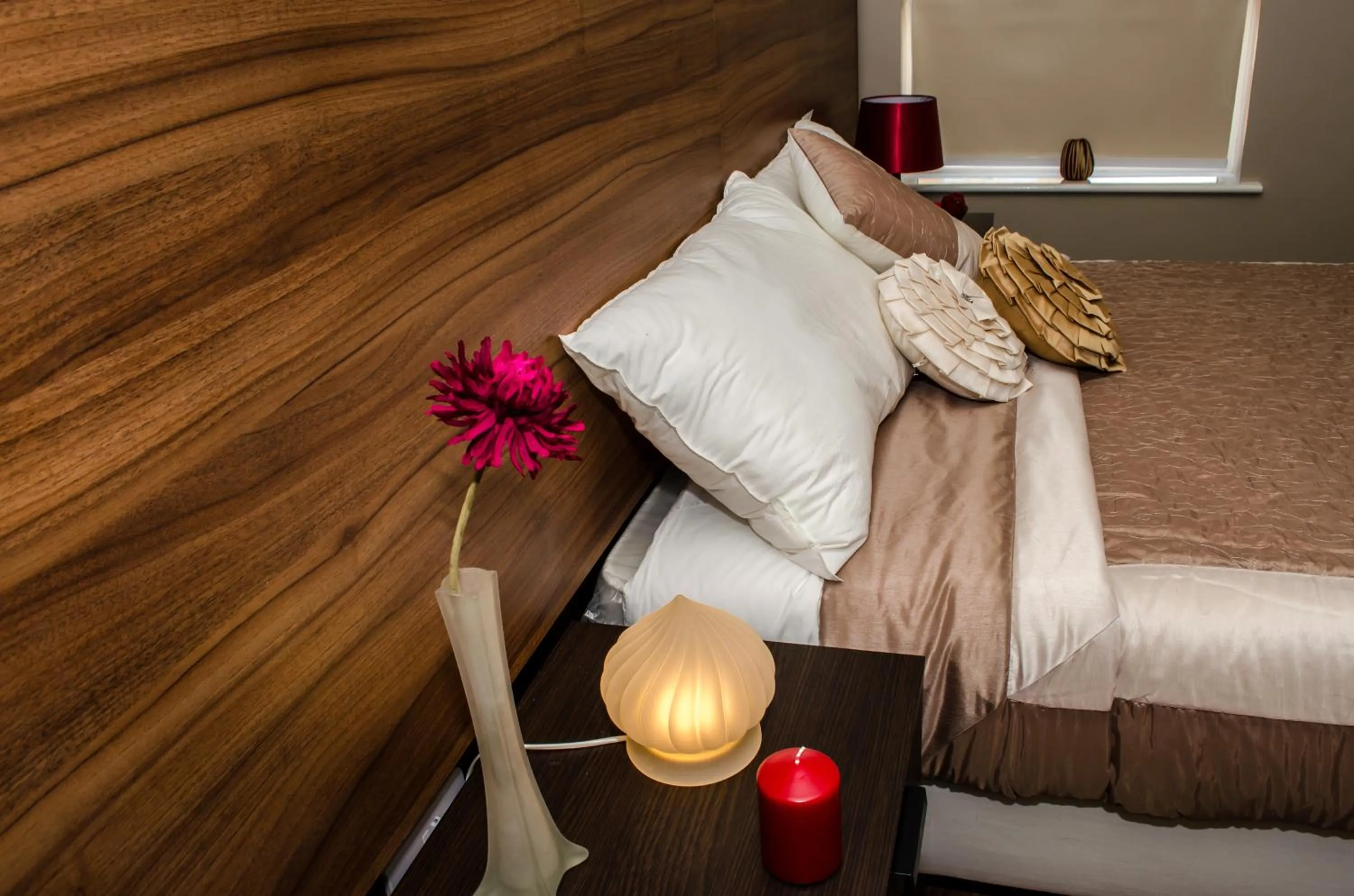 Bedroom, Bed in Trivelles Liverpool