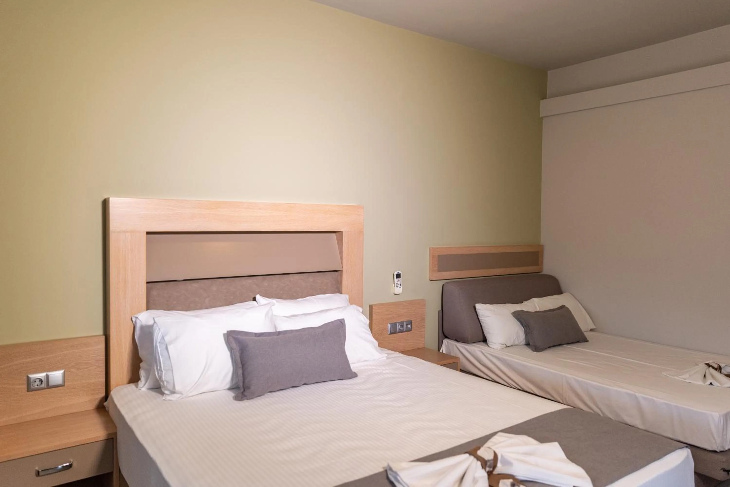 Bed in Amalia Center