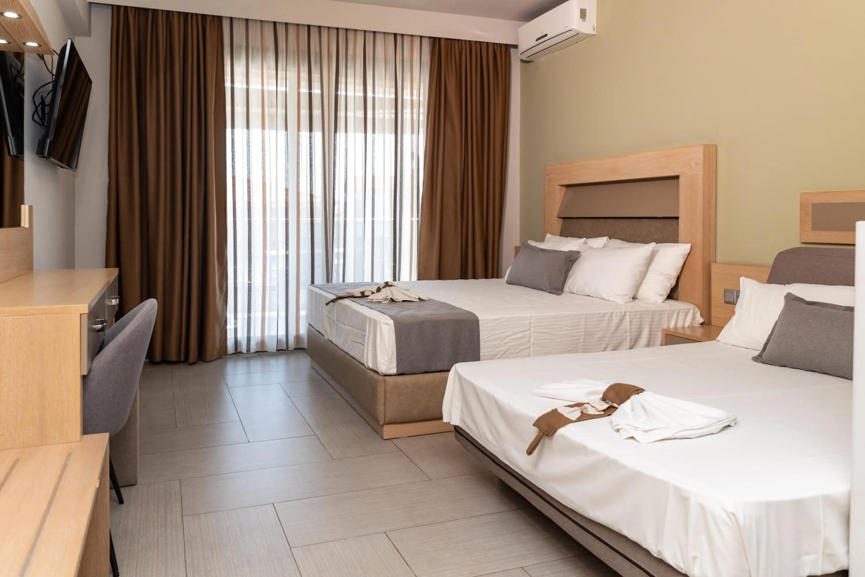 Bed in Amalia Center