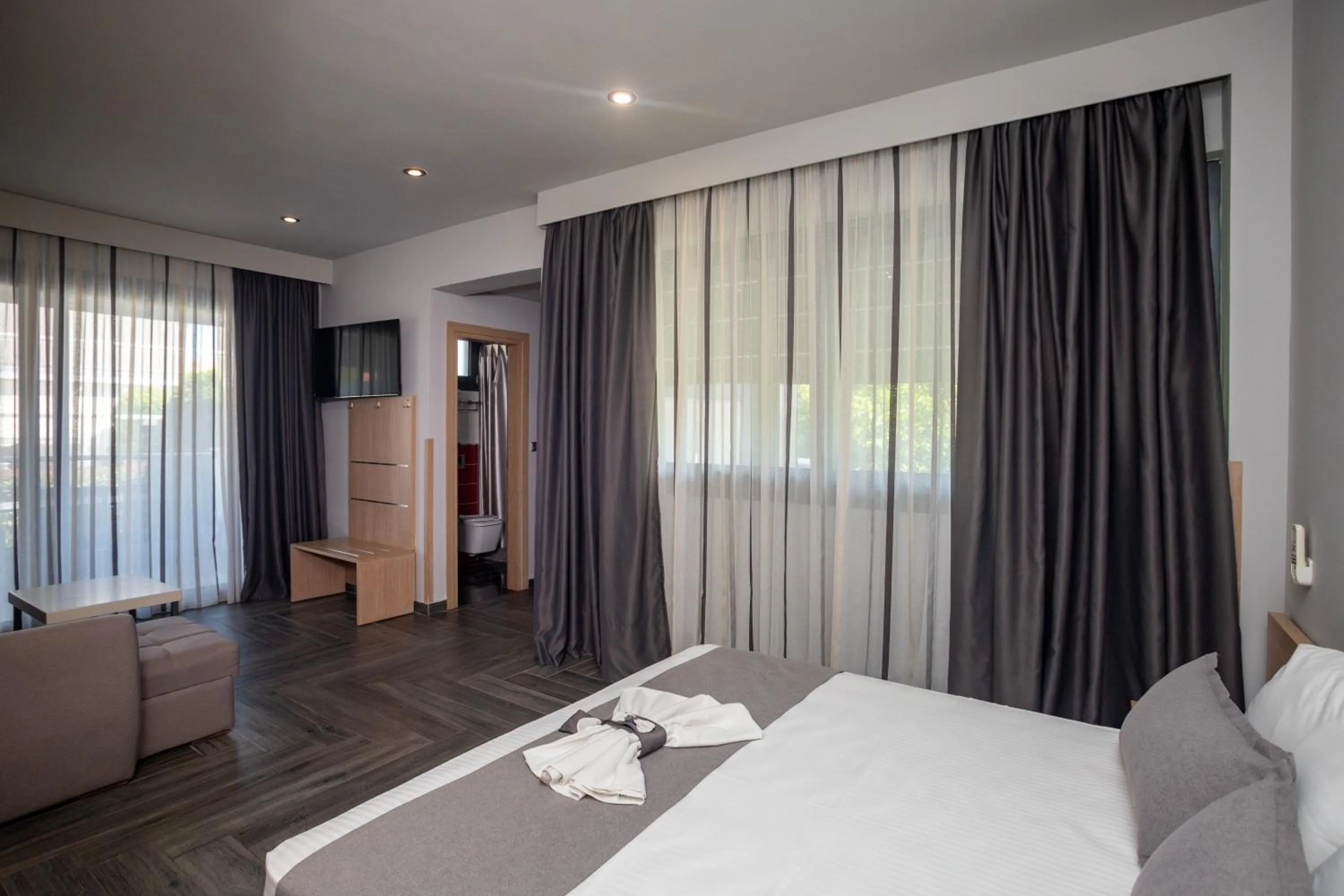 Bed in Amalia Center