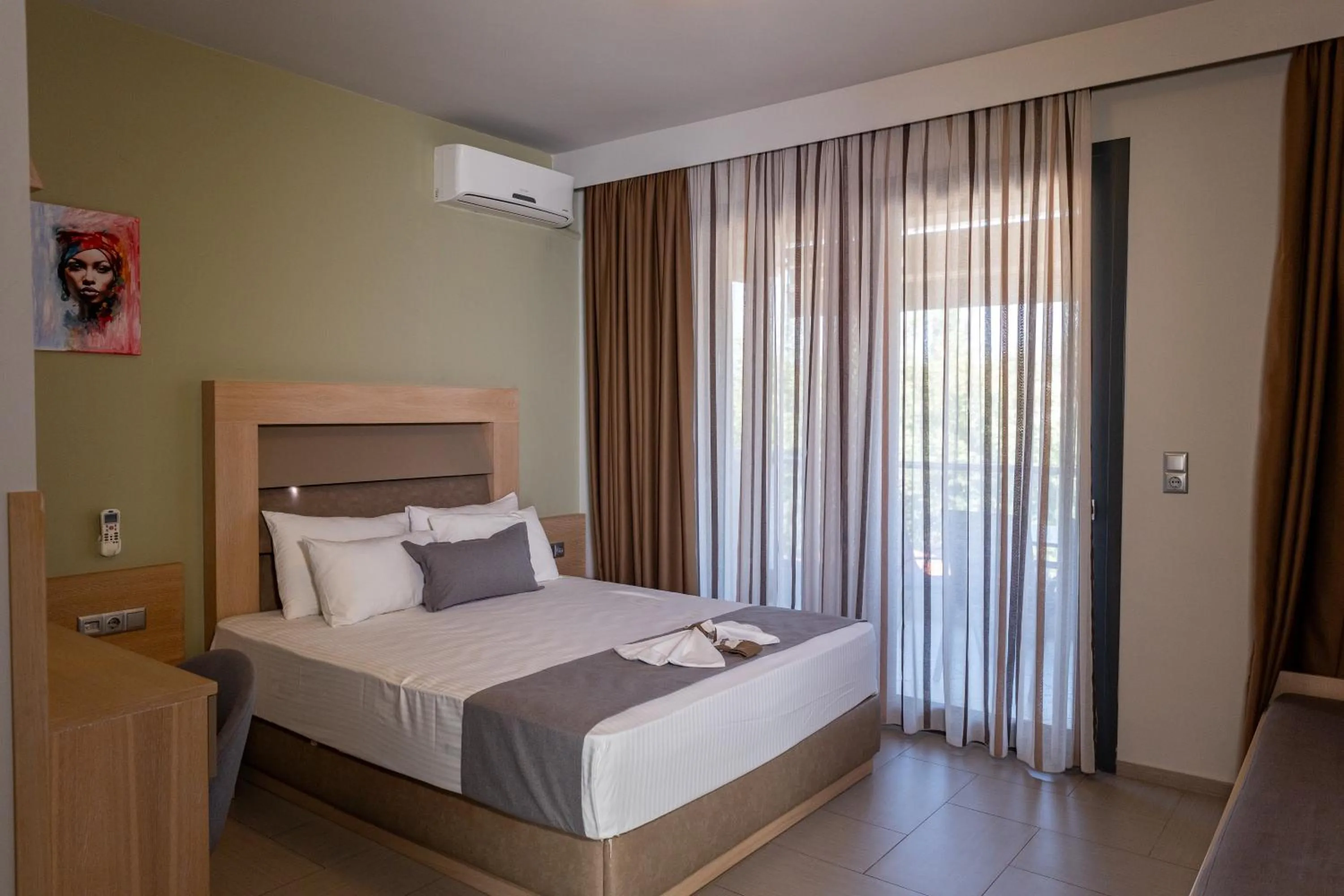 Bed in Amalia Center