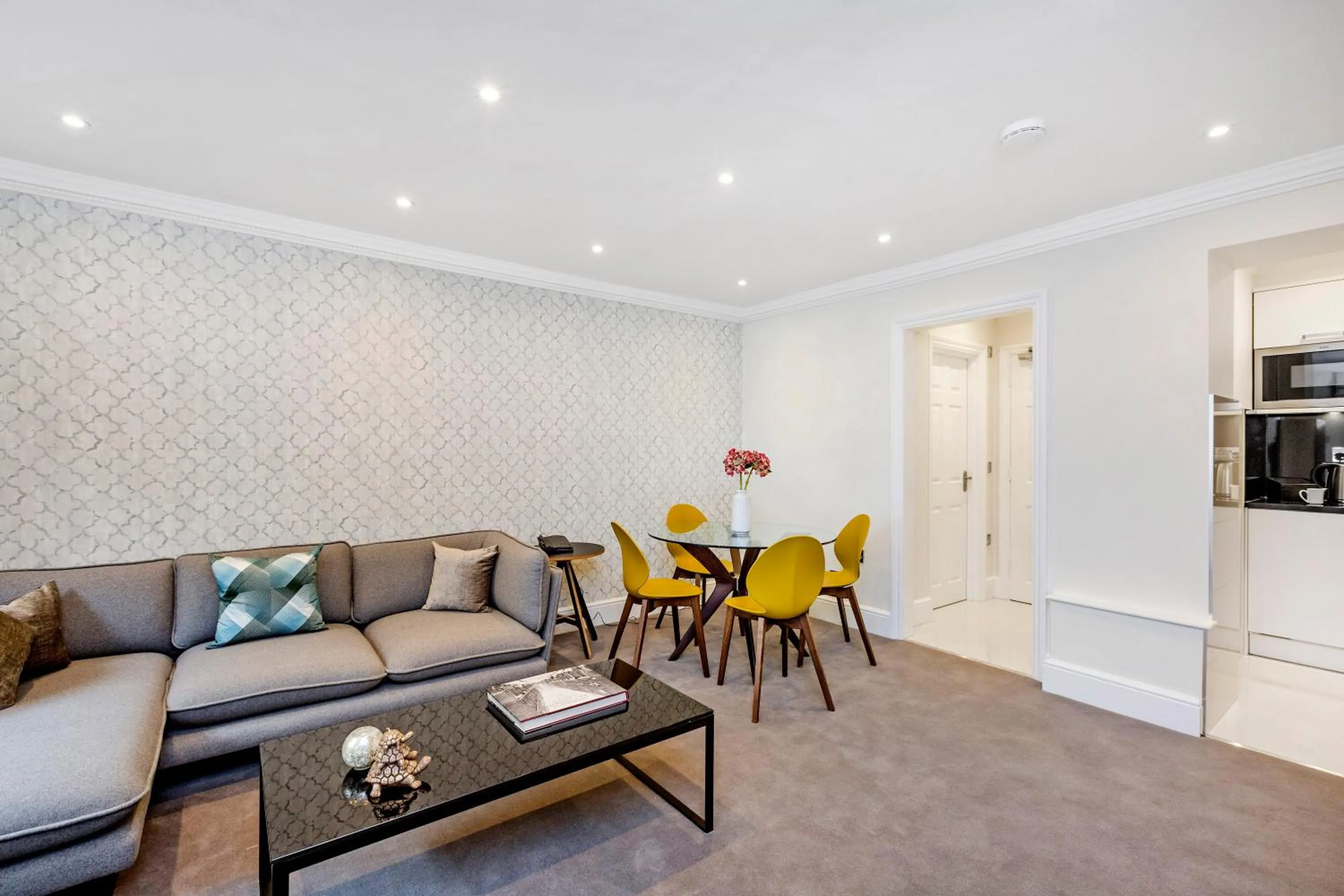 Living room in Queensgate Court