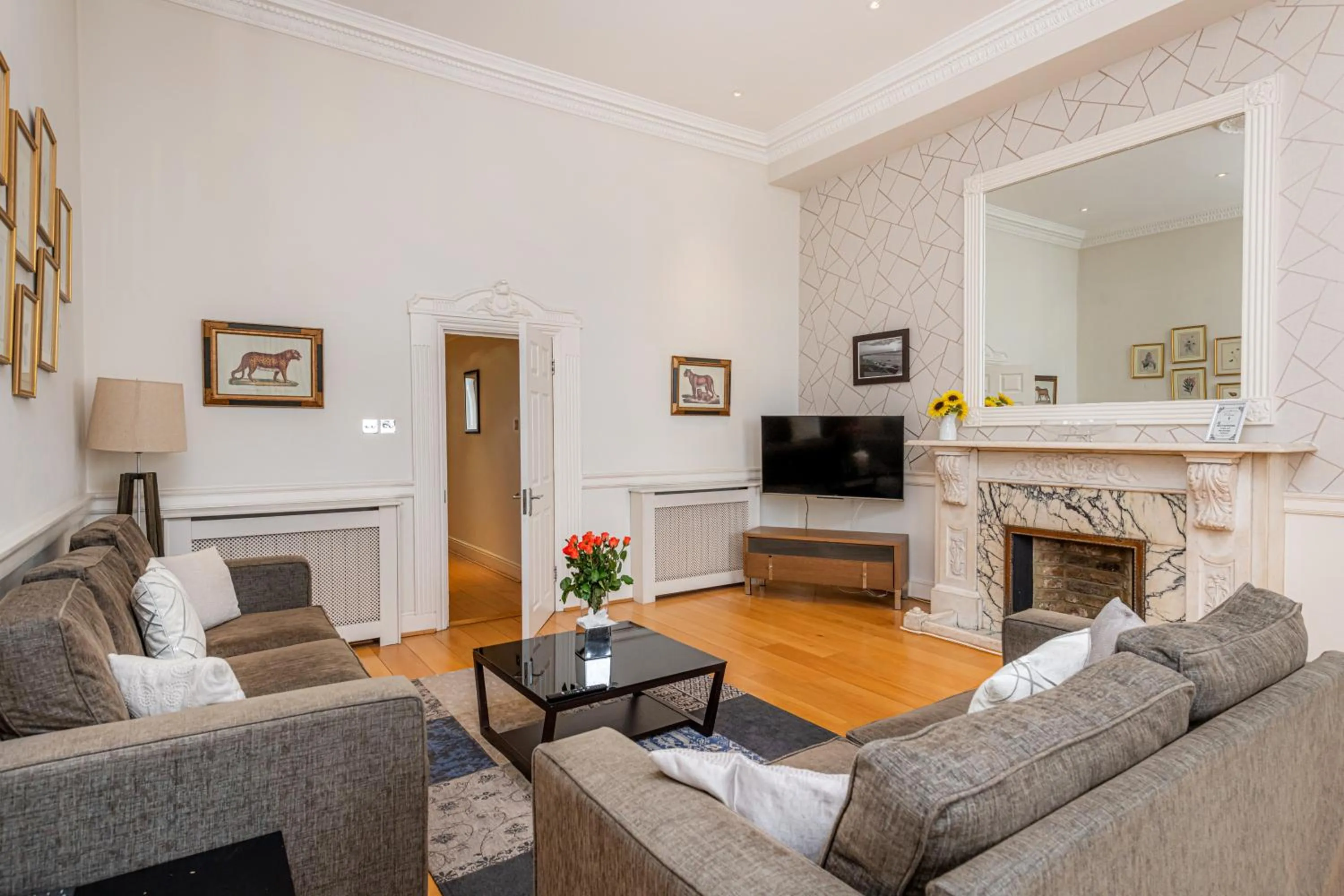 TV and multimedia in Queensgate Court